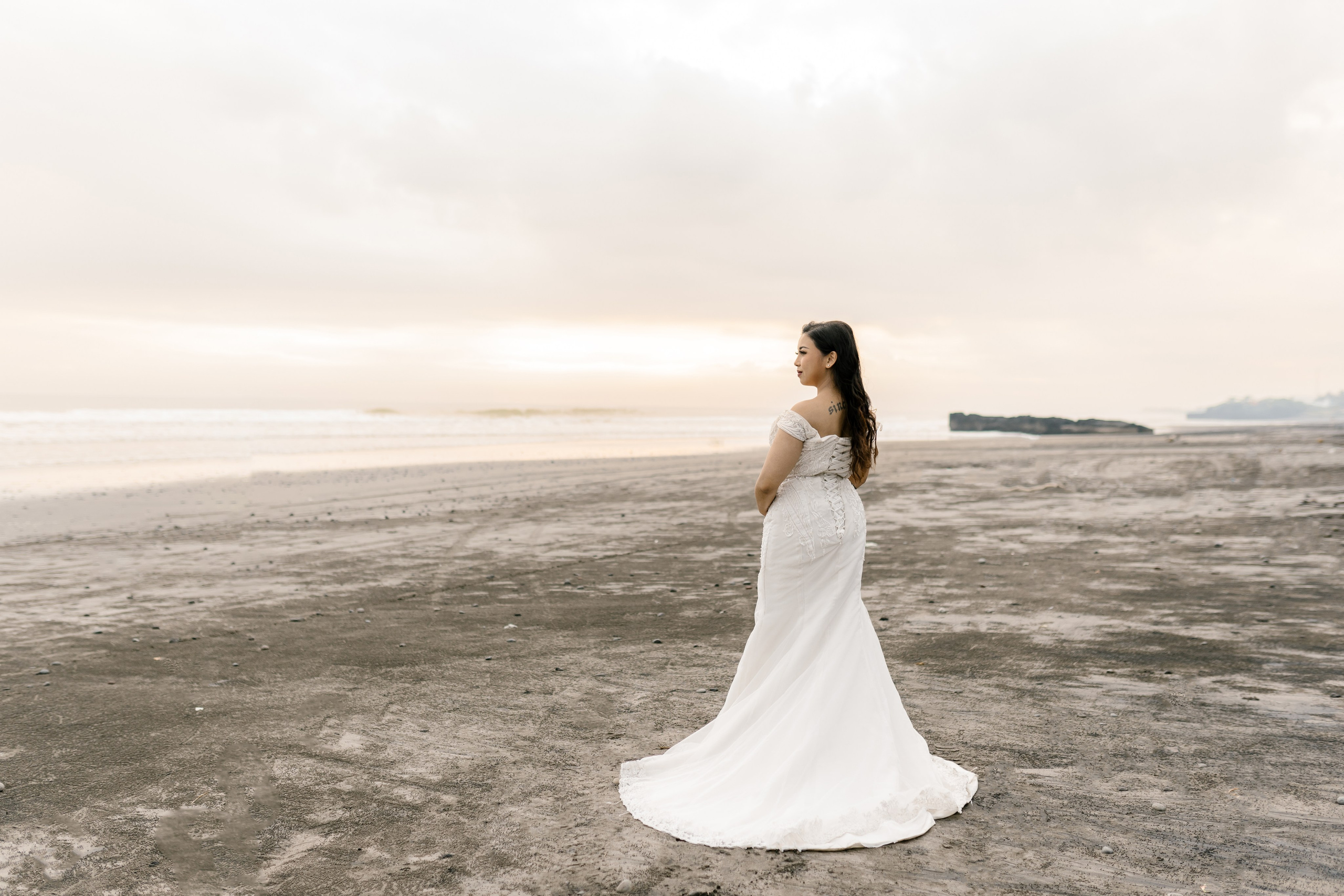 Honeymoon Photoshoot in Bali. Female Photographer in Bali