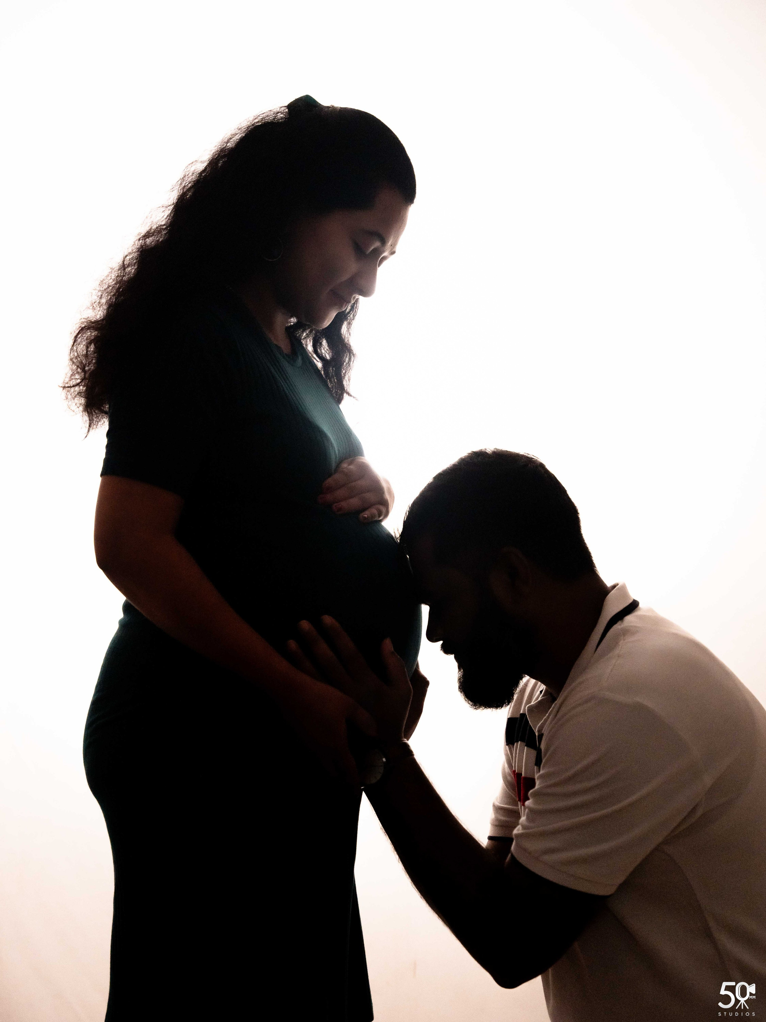 MATERNITY AND BABY SHOOTS. 50mm STUDIOS