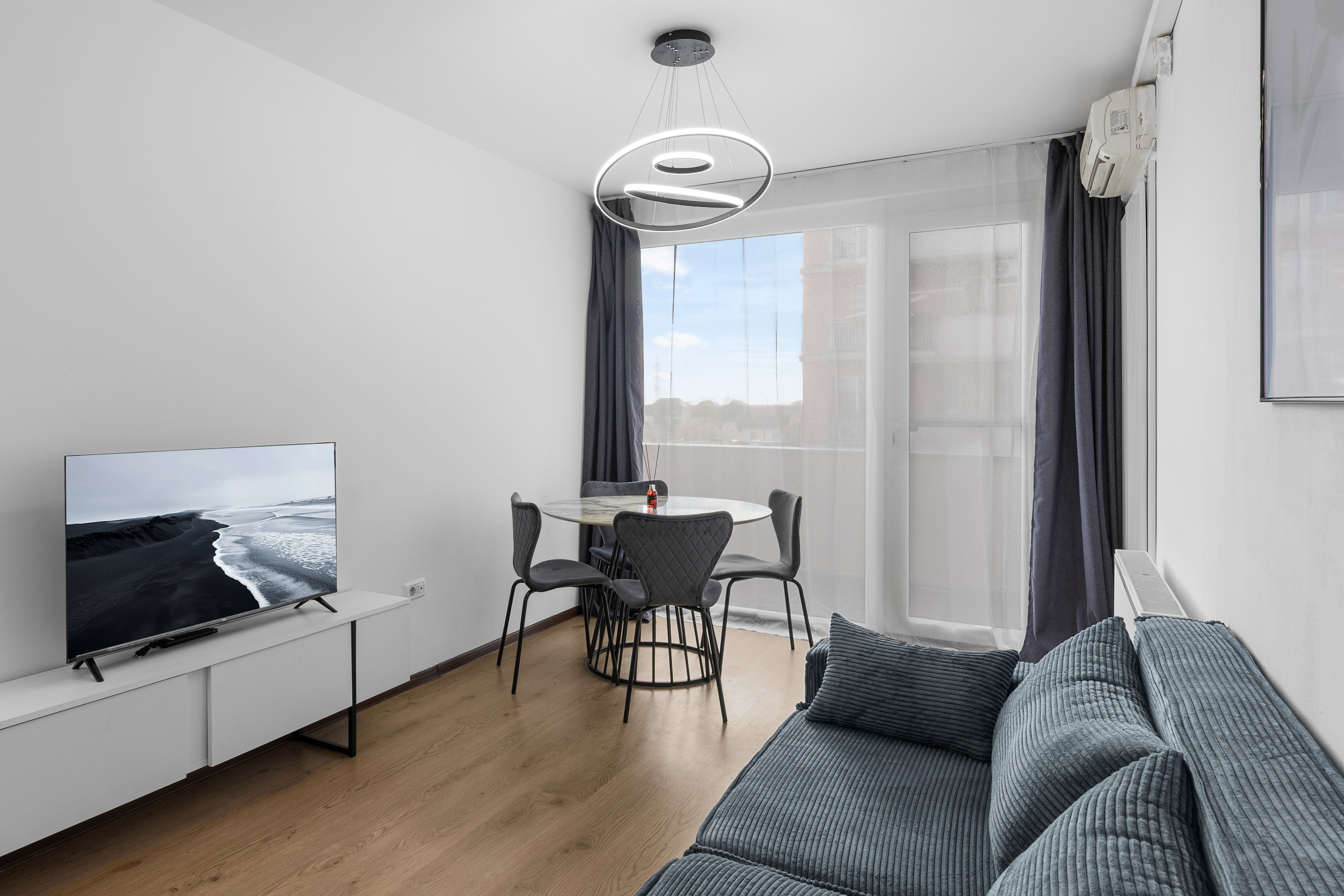 INTERIOR - REALESTATE. Samuel Ciobanu