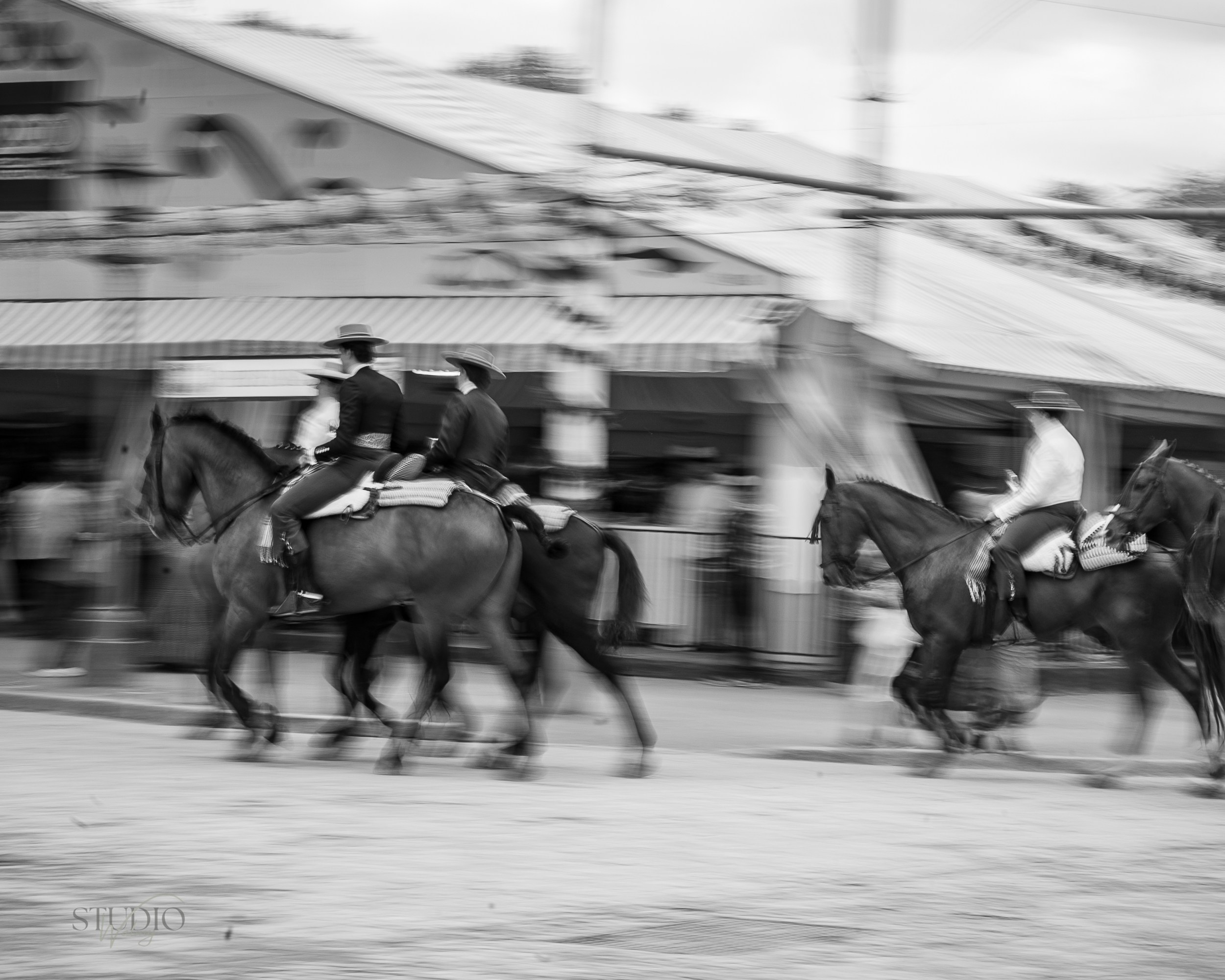 Sesión de fotos en feria de Abril de Sevilla. Inicio