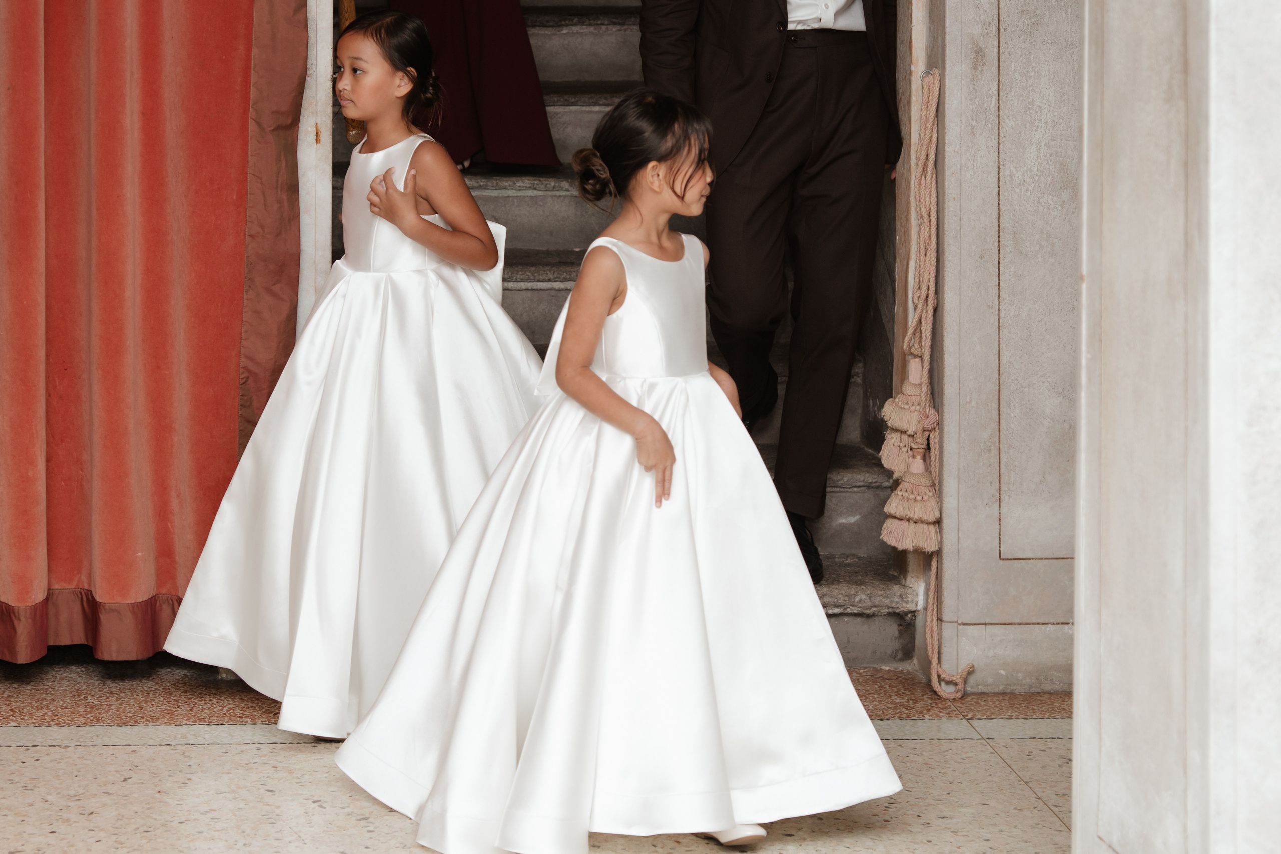 BEATRICE AND RAFAELE_LAKE COMO_Villa Regina Teodolinda. PHOTOGRAPHER IN ITALY