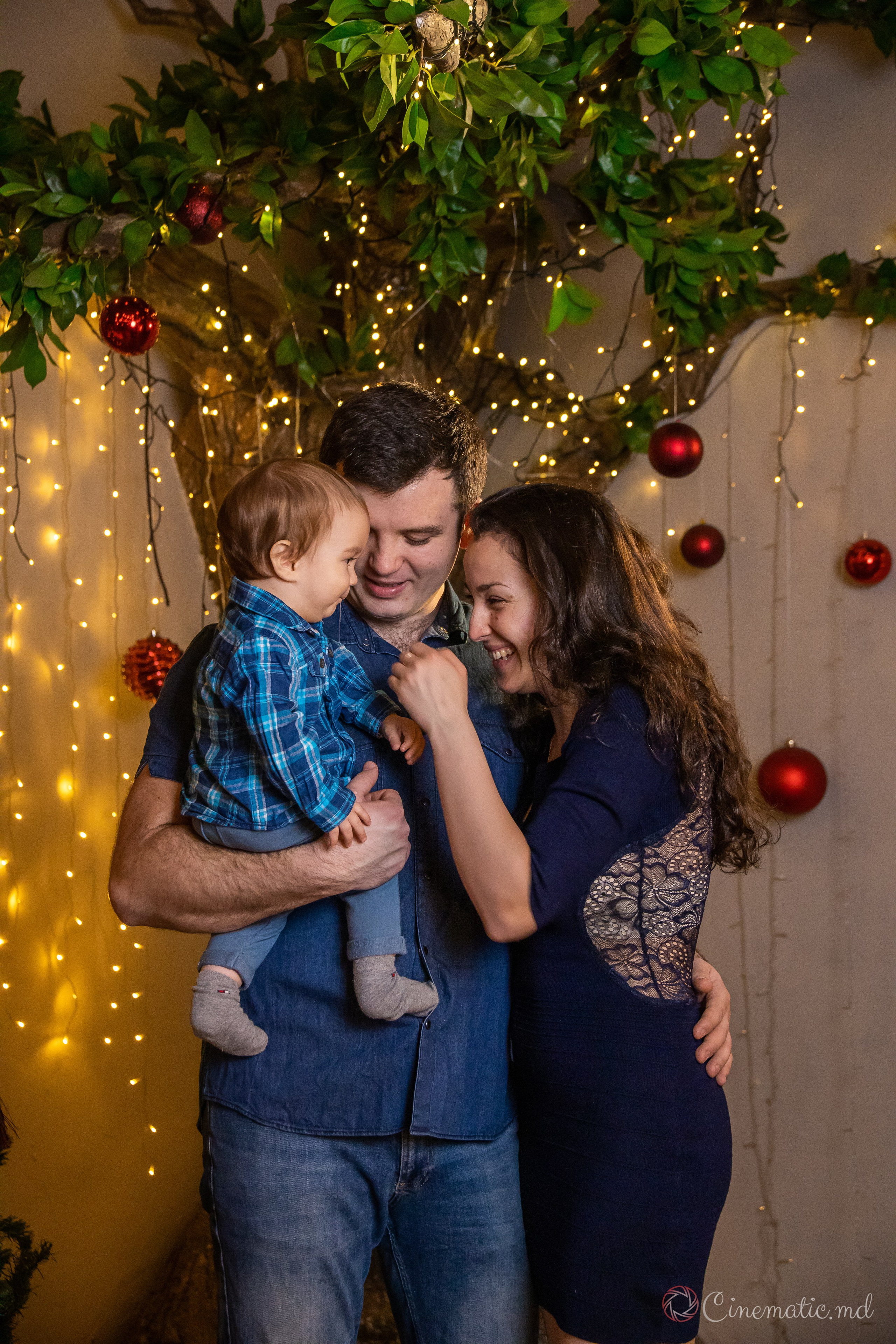 Sedinta foto de Revelion. ✔️ Фото Видео на свадьбы и крестины Молдова — Cinematic.md