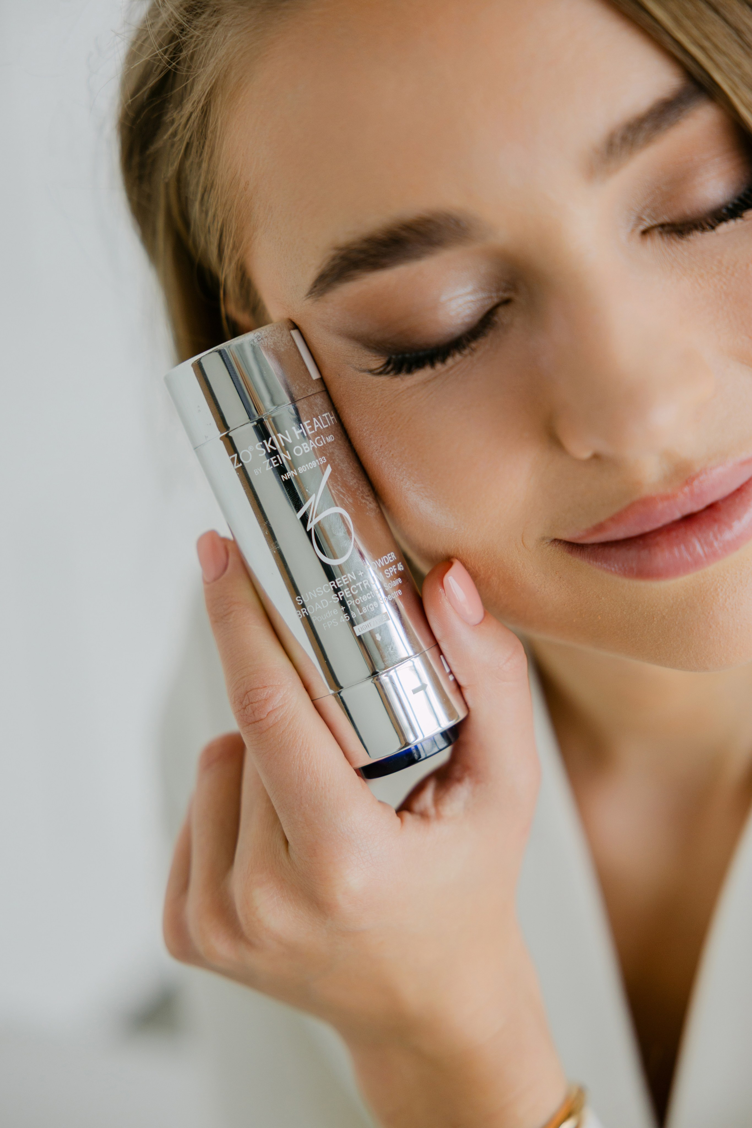 Aesthetic Specialist. Home