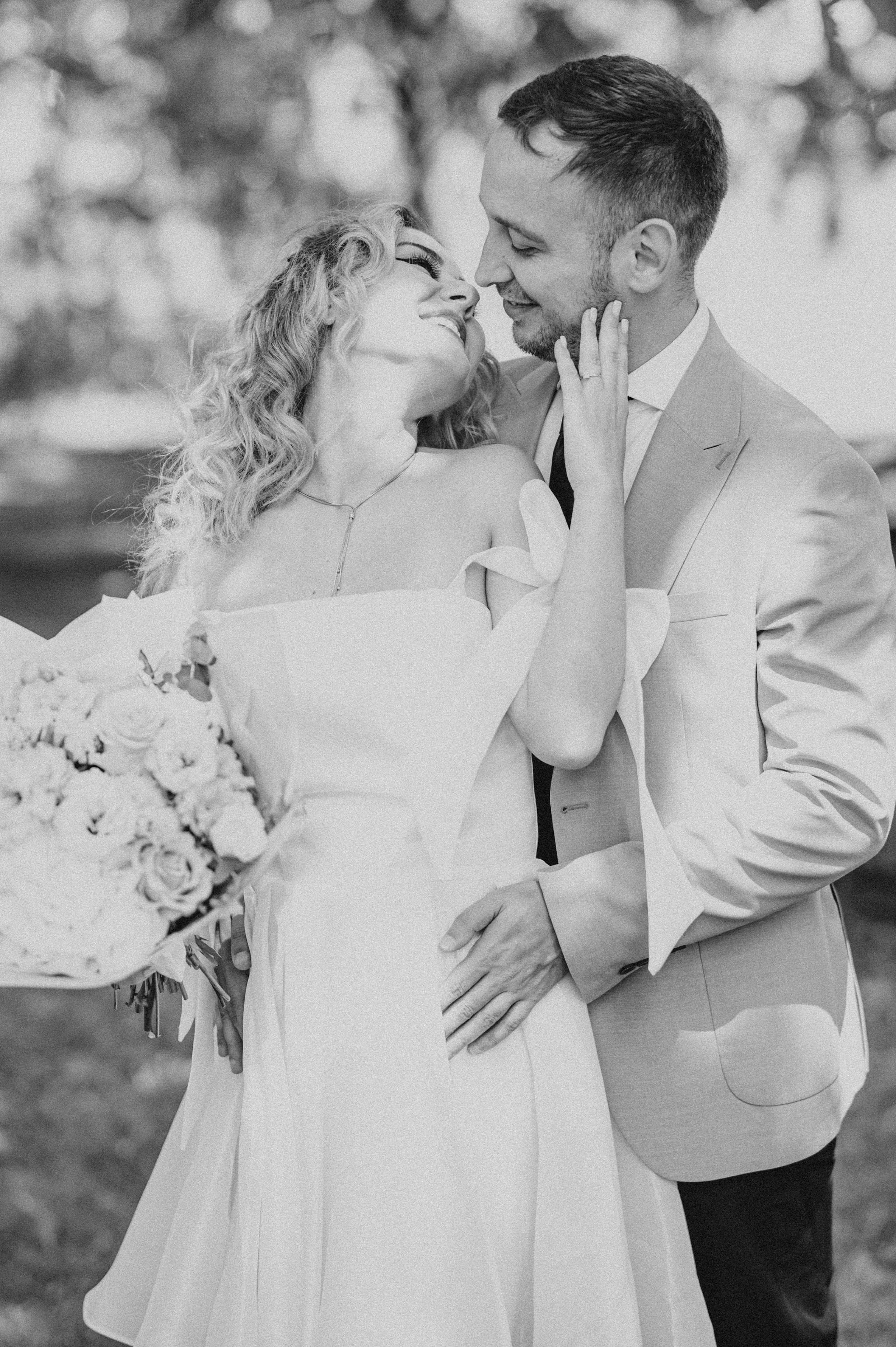 Adelina & Gabriel. Andrei Samuel – Fotograf București | Evenimente, Studio, Imobiliare, Produs