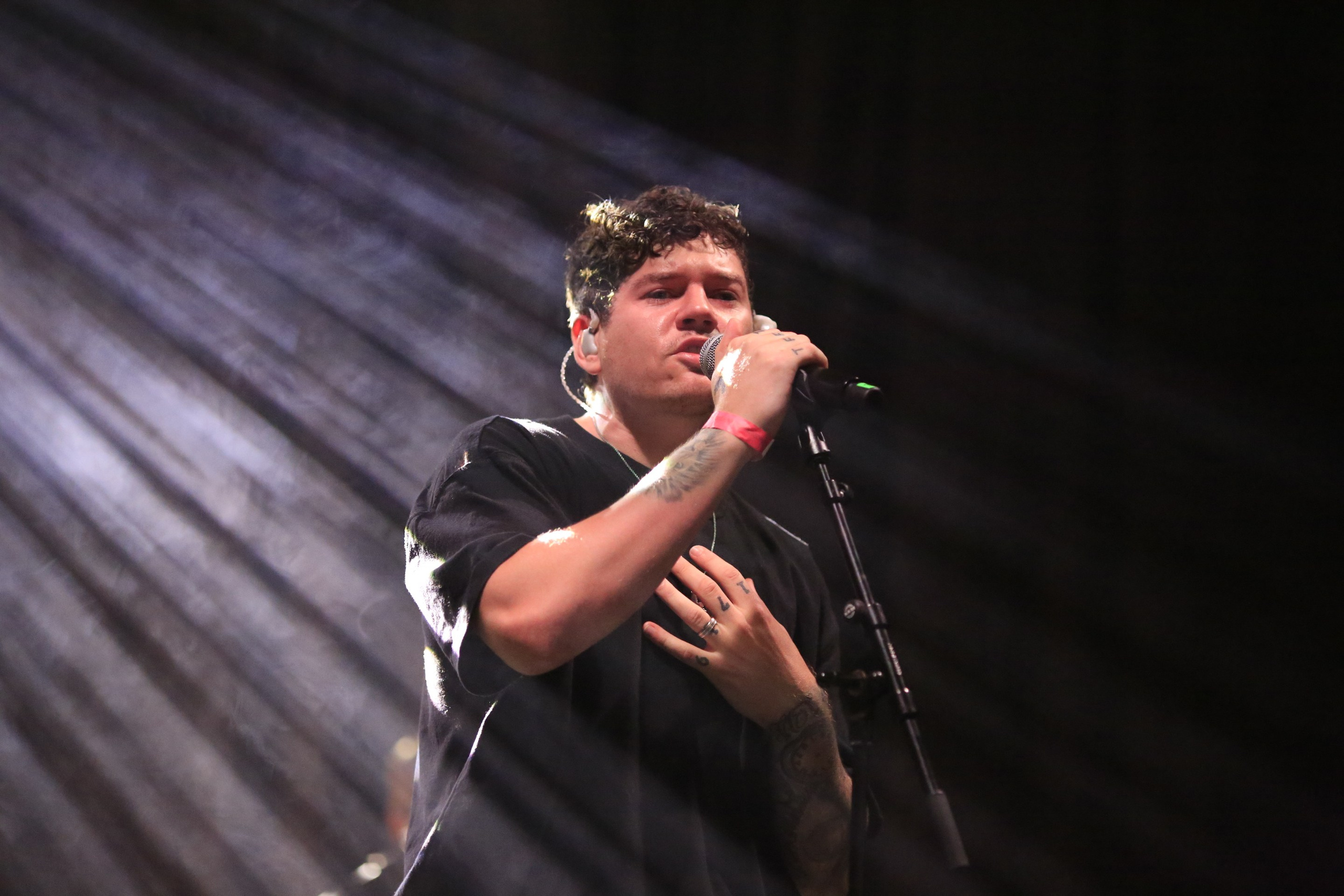 Music concerts. Portret photographer in Switzerland Artur Magpie