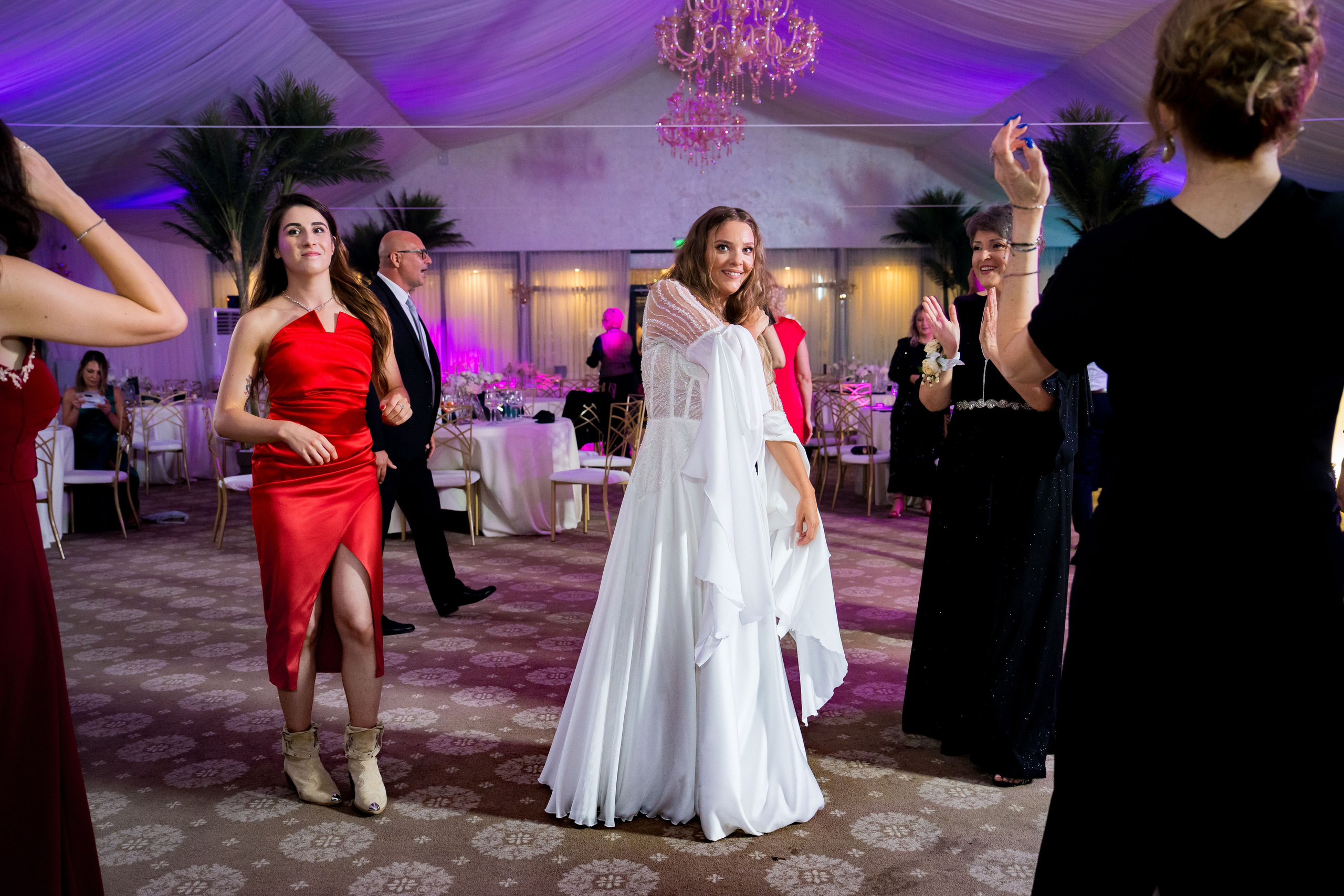 PARTY. Gabriel Florea — Fotograf nuntă București