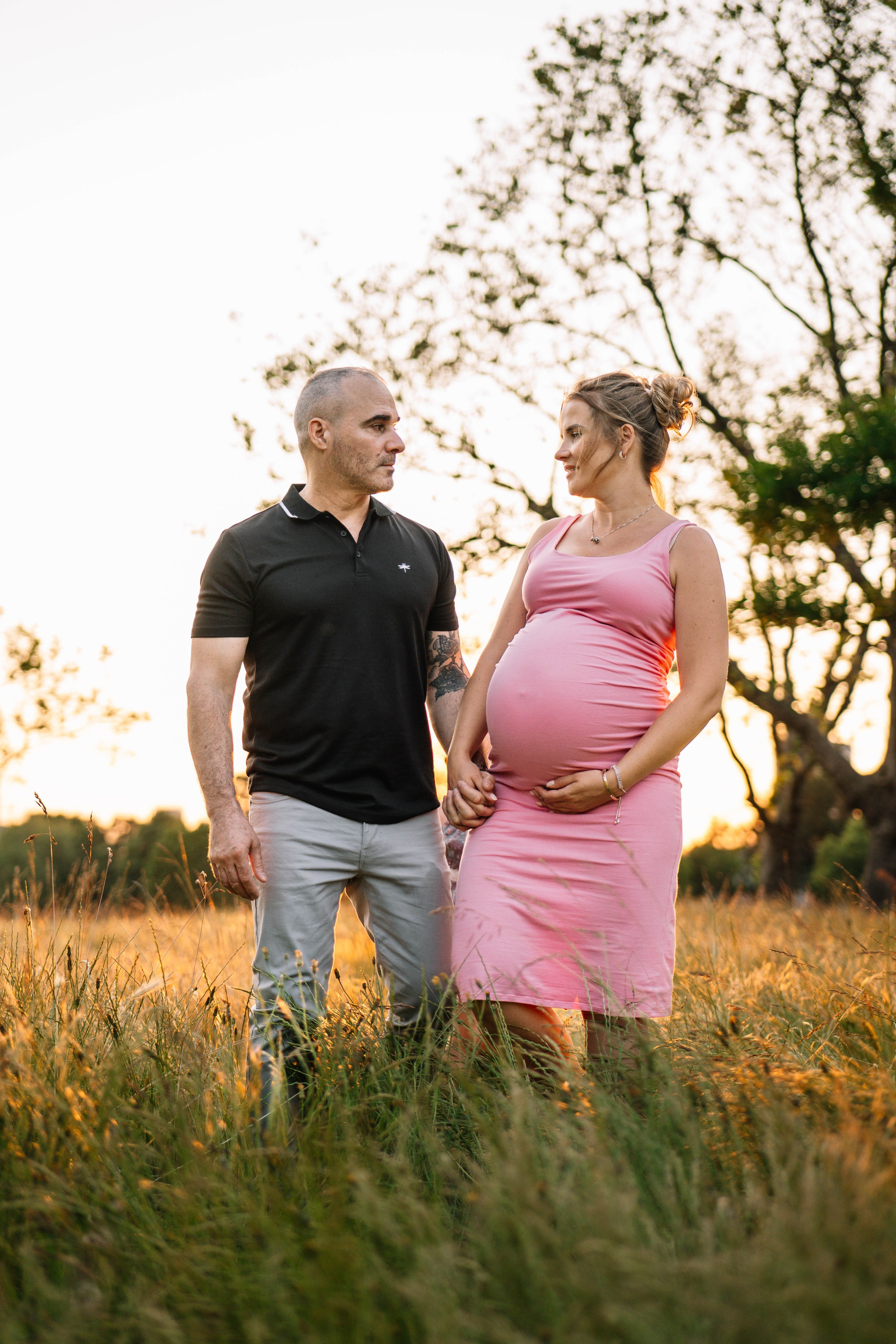 Family in the park. Wedding and family photographer in London