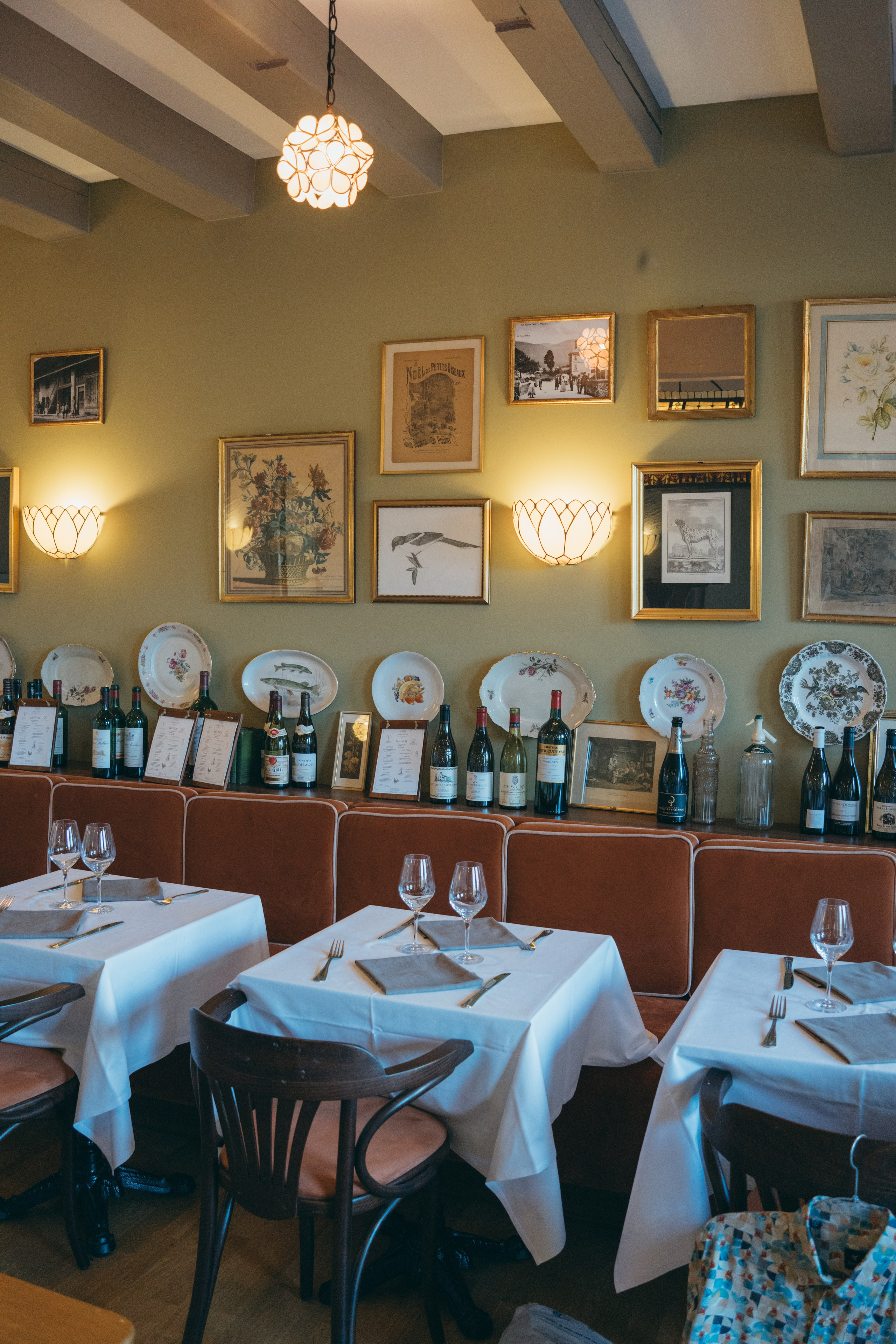 Auberge Restaurant. Studio de production photo et vidéo à Genève et Lausanne | Contenu d’entreprise et événementiel