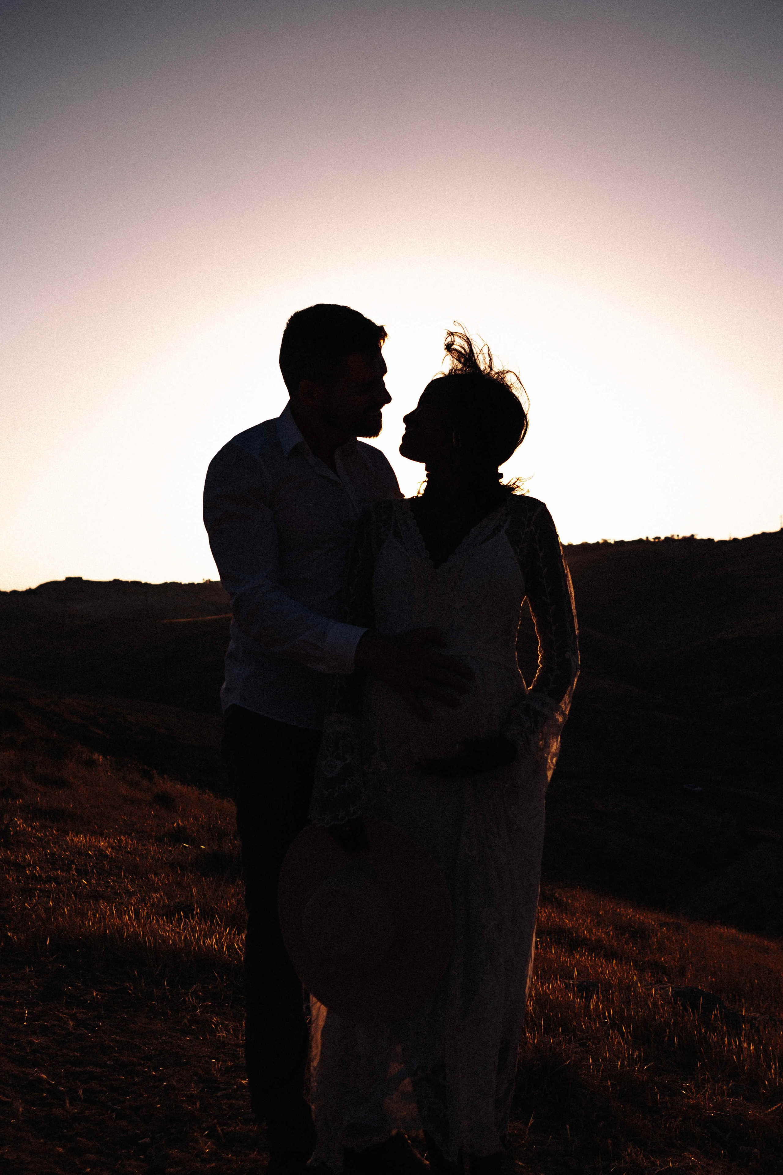 PHOTO SESSION IN THE DESERT NEAR MAALE ADUMIM. PHOTOGRAPHER IN ISRAEL