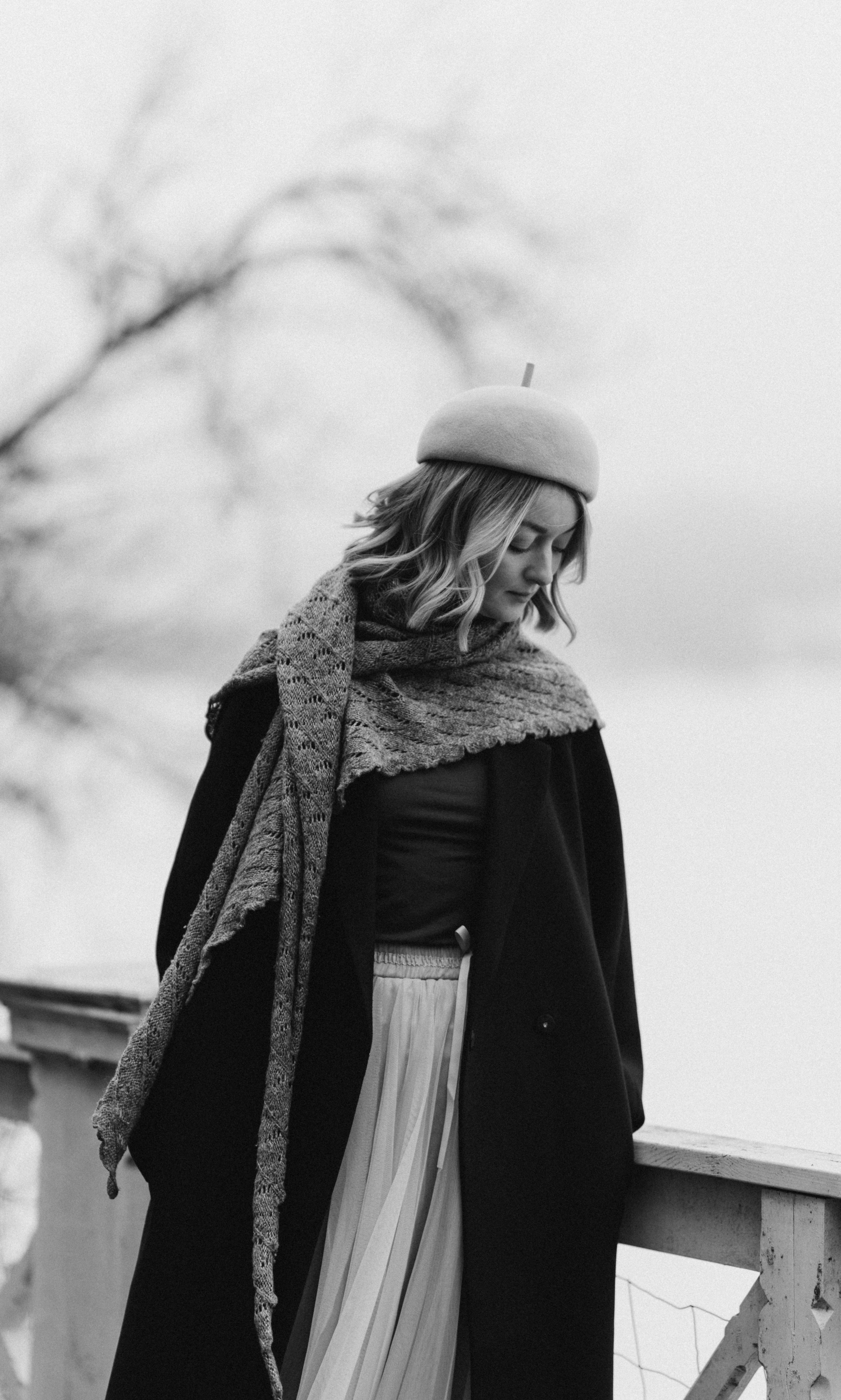 Woman phoshoot. Wedding and potrait photographer in Helsinki Vickan O