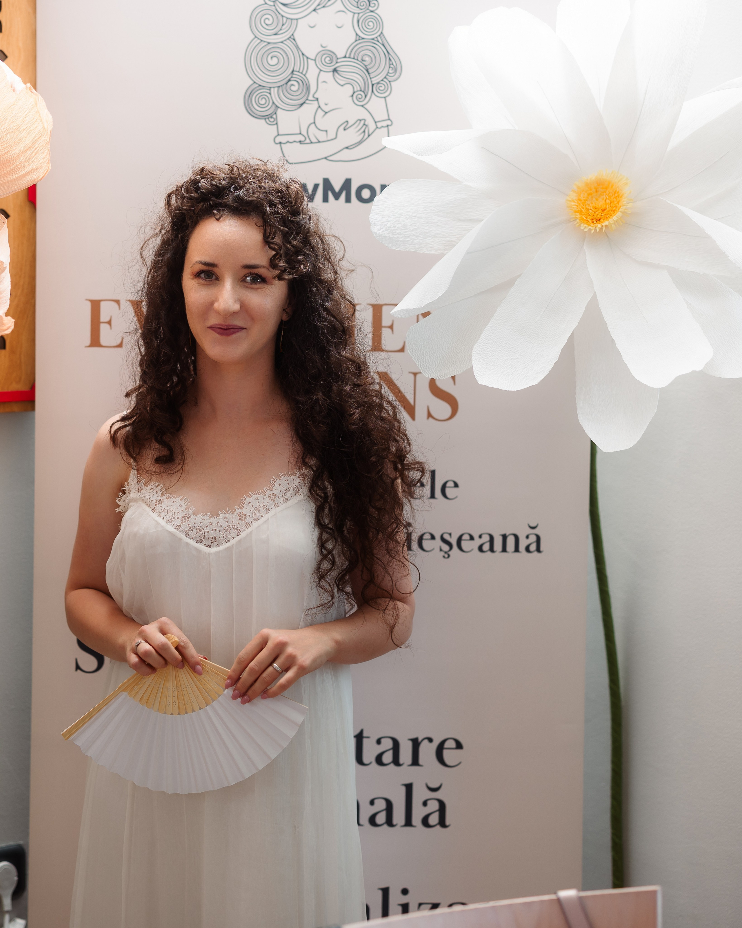 Glow Mom 2. Marius Ciocan