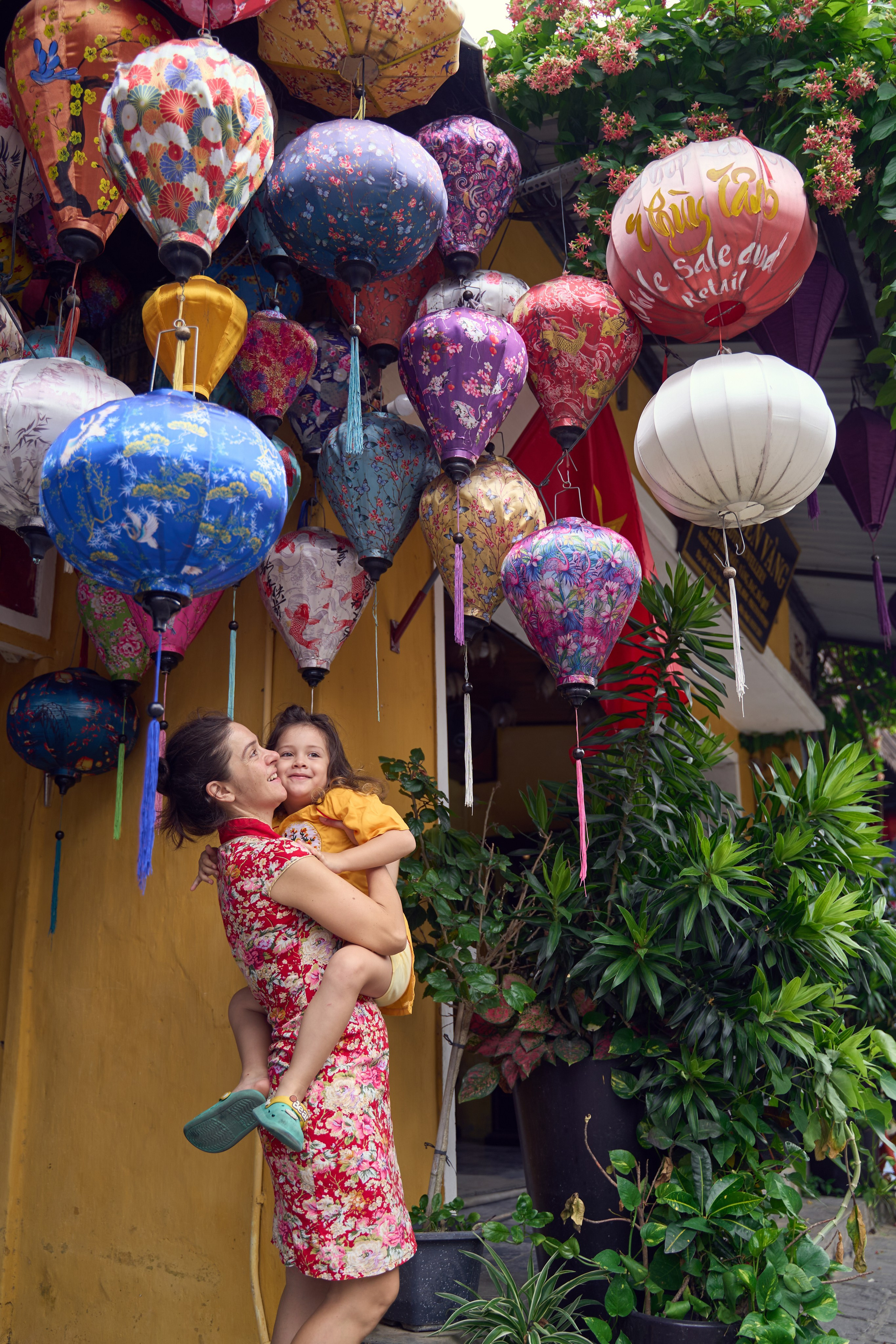 Family Photography in Hoi An | Natural & Candid Moments. Photographer in Hoi An — Veronika Guzenko. Natural photoshoots for couples, families and solo travelers. Book your shoot today