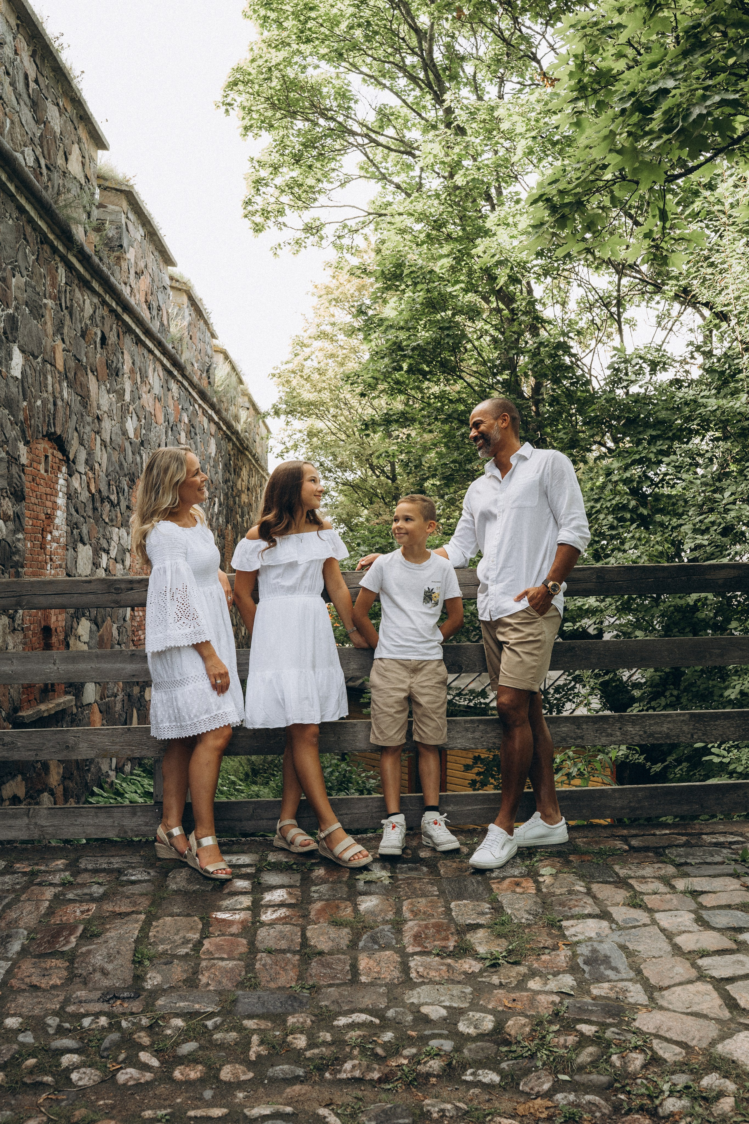 Suomenlinna. Wedding and portrait photographer in Helsinki Vickan O