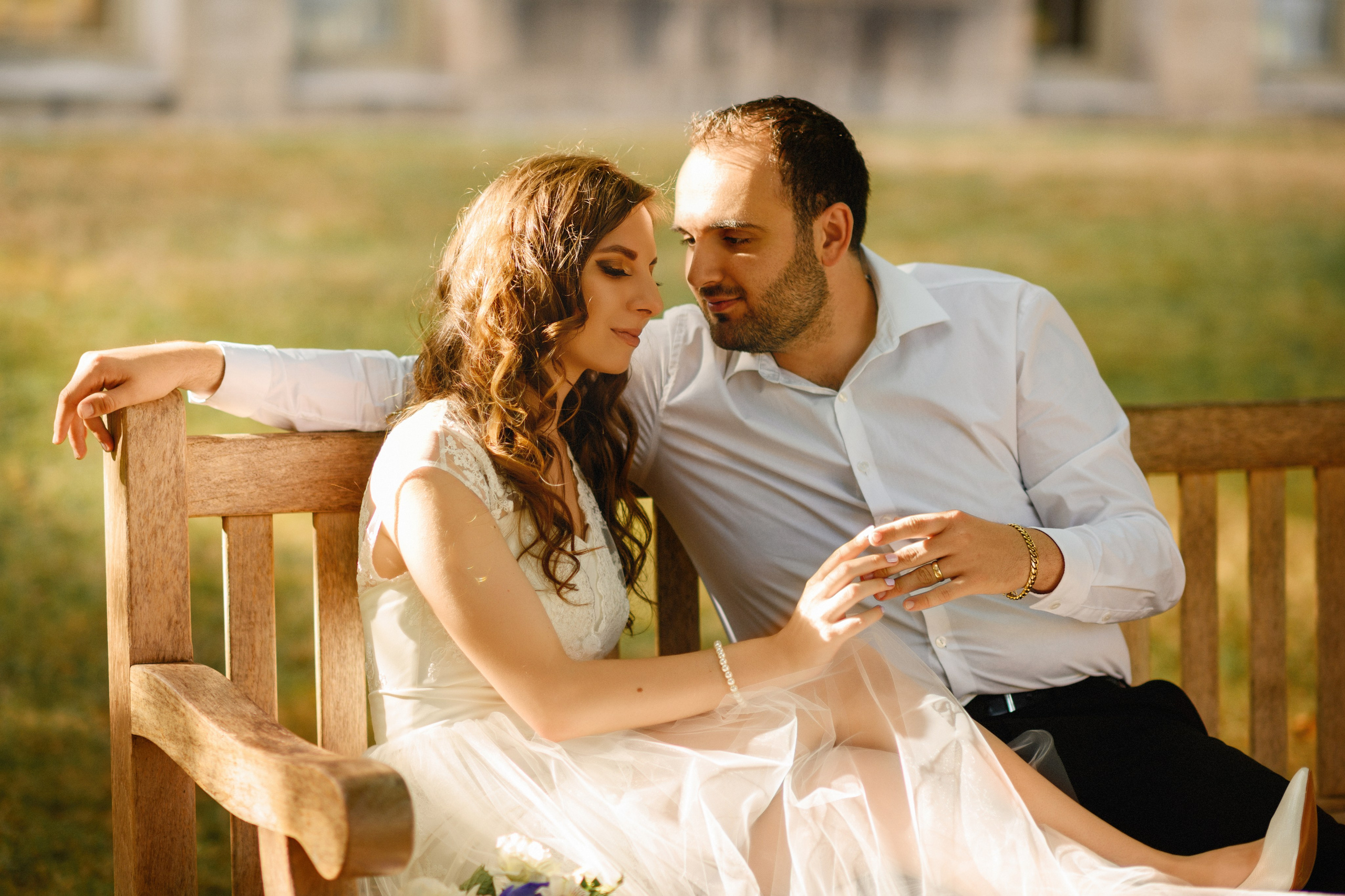 Diana & Ilaja. Wedding & portrait photography in the Seattle Area. Helen Michelle photographer