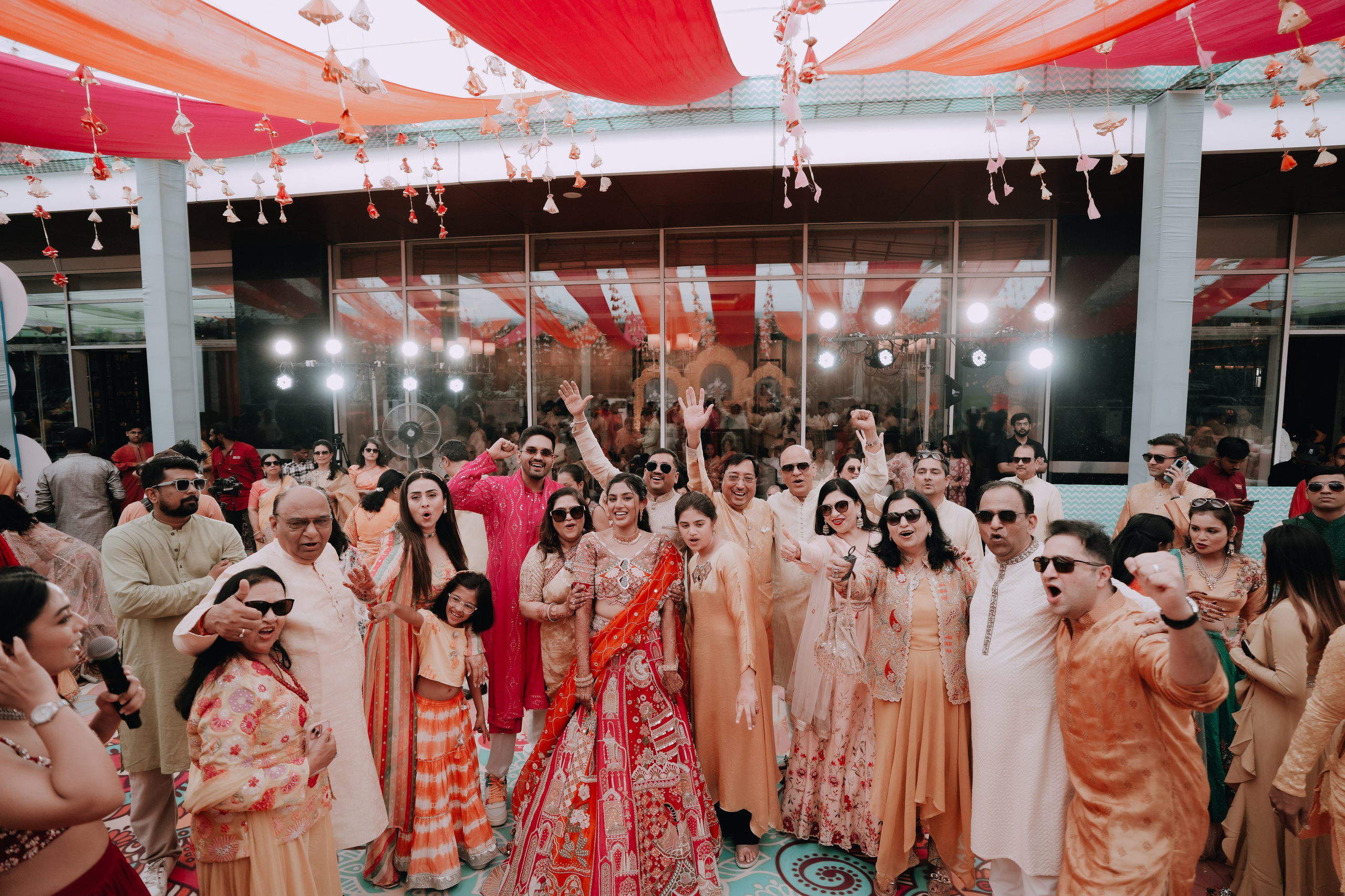 HALDI & MEHANDI. Wedding photographer Stalen Robert