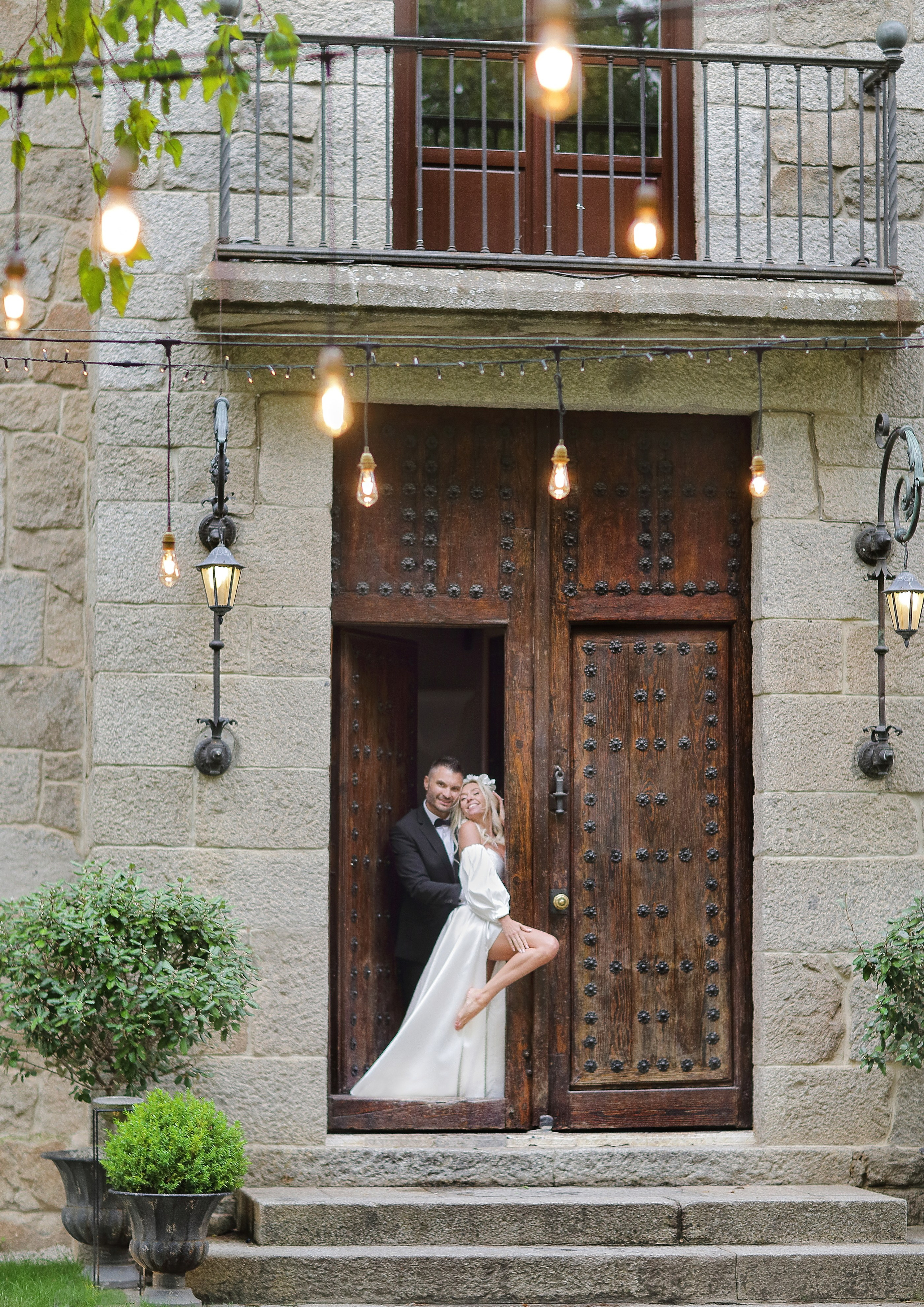 Madrid. Finca El Gasco. Luxury wedding, portrait, family photographer over Europe