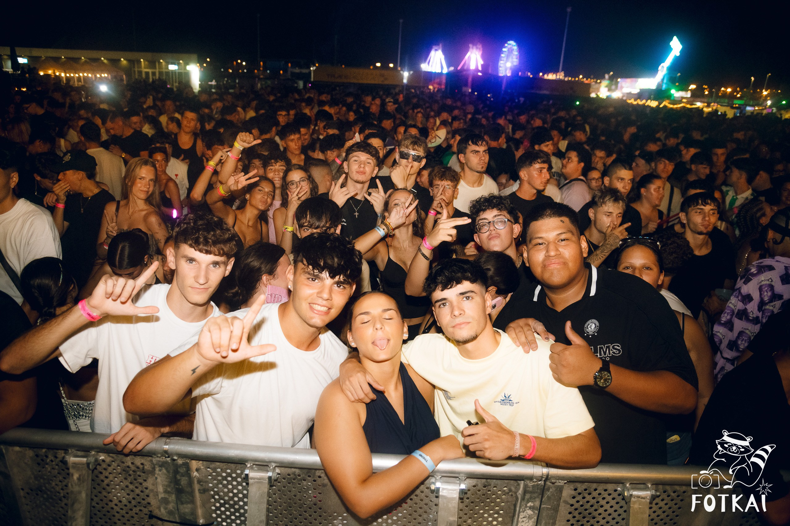 JC Reyes at Brilla Torrevieja Festival — Live Concert Photos in Torrevieja, Spain, 2026 | FOTKAI