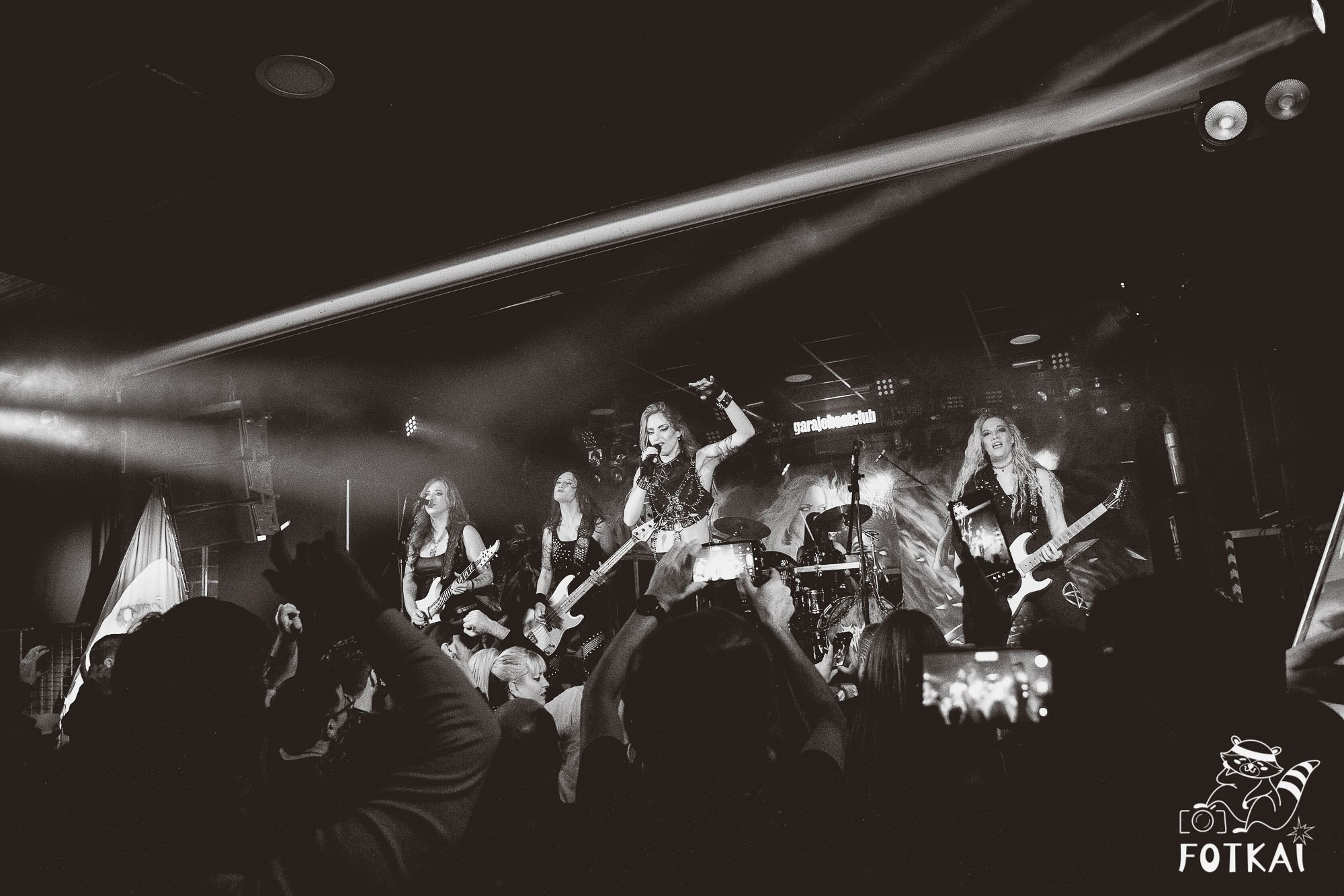 Burning Witches — Reportaje fotográfico en Murcia 2026 | Fotografía de conciertos España | FOTKAI