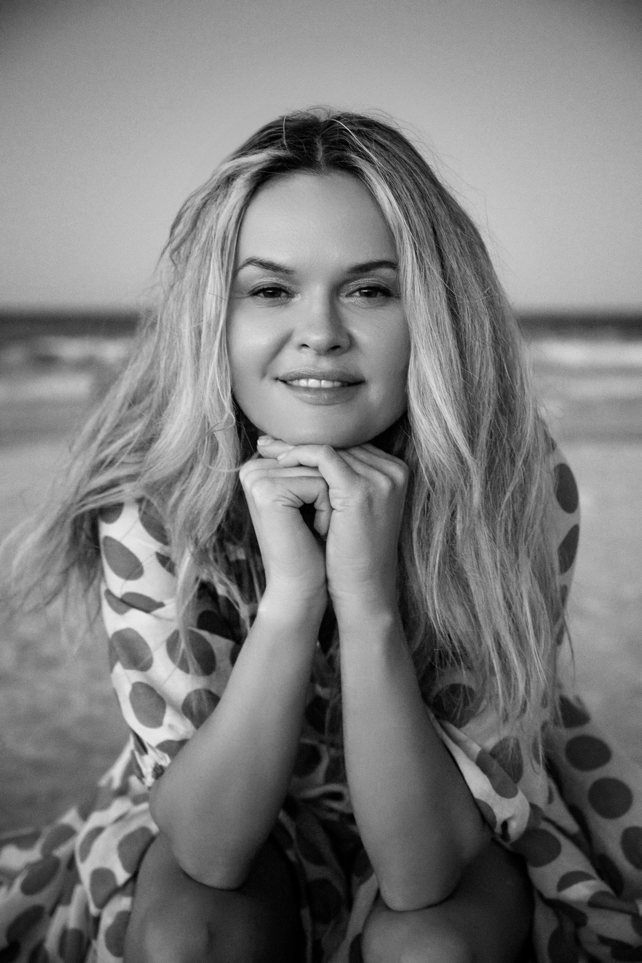 Oksana, 44. Katerina Royter — Photographer for Women 40+