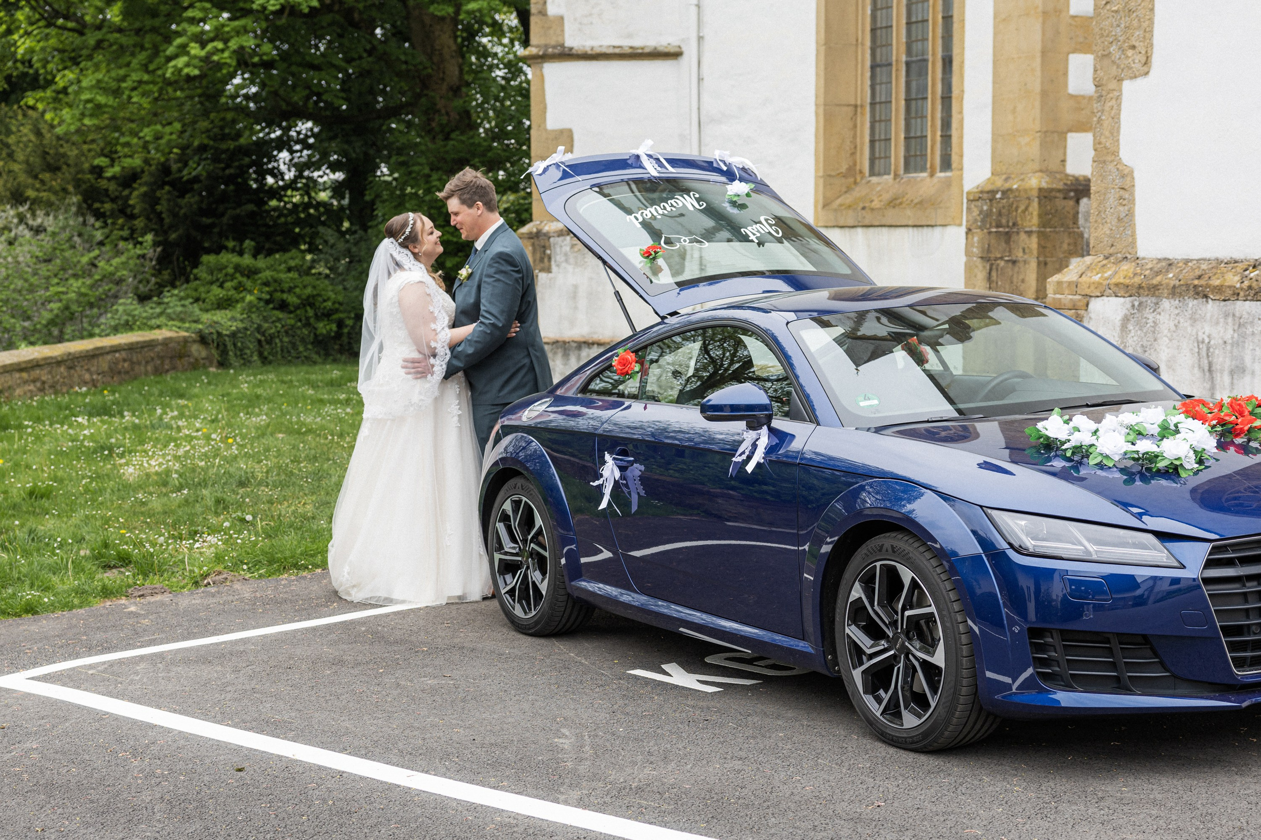 Kirchliche Trauung in Oerlinghausen – Emotionale Hochzeitsfotos & Stilvolle Reportagen!. Hochzeitsfotografin in Gütersloh | Authentische Hochzeitsreportagen | TK Photographie