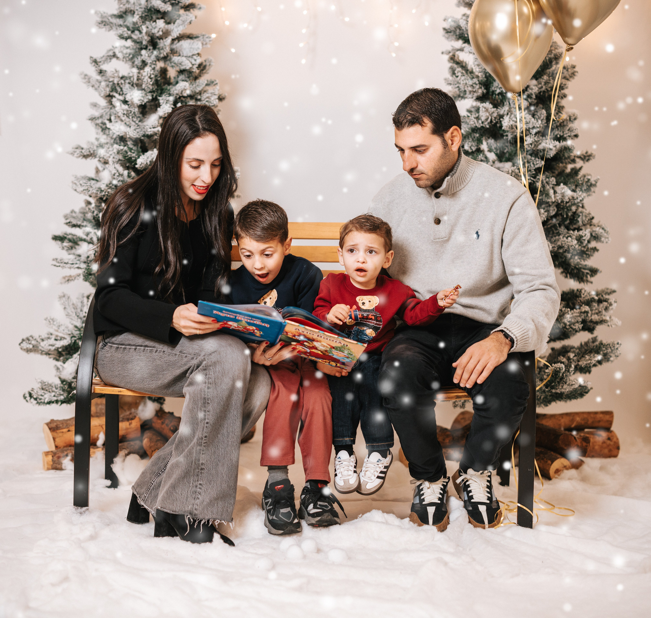 CHRISTMAS SESSIONS. Giannis Ioannou