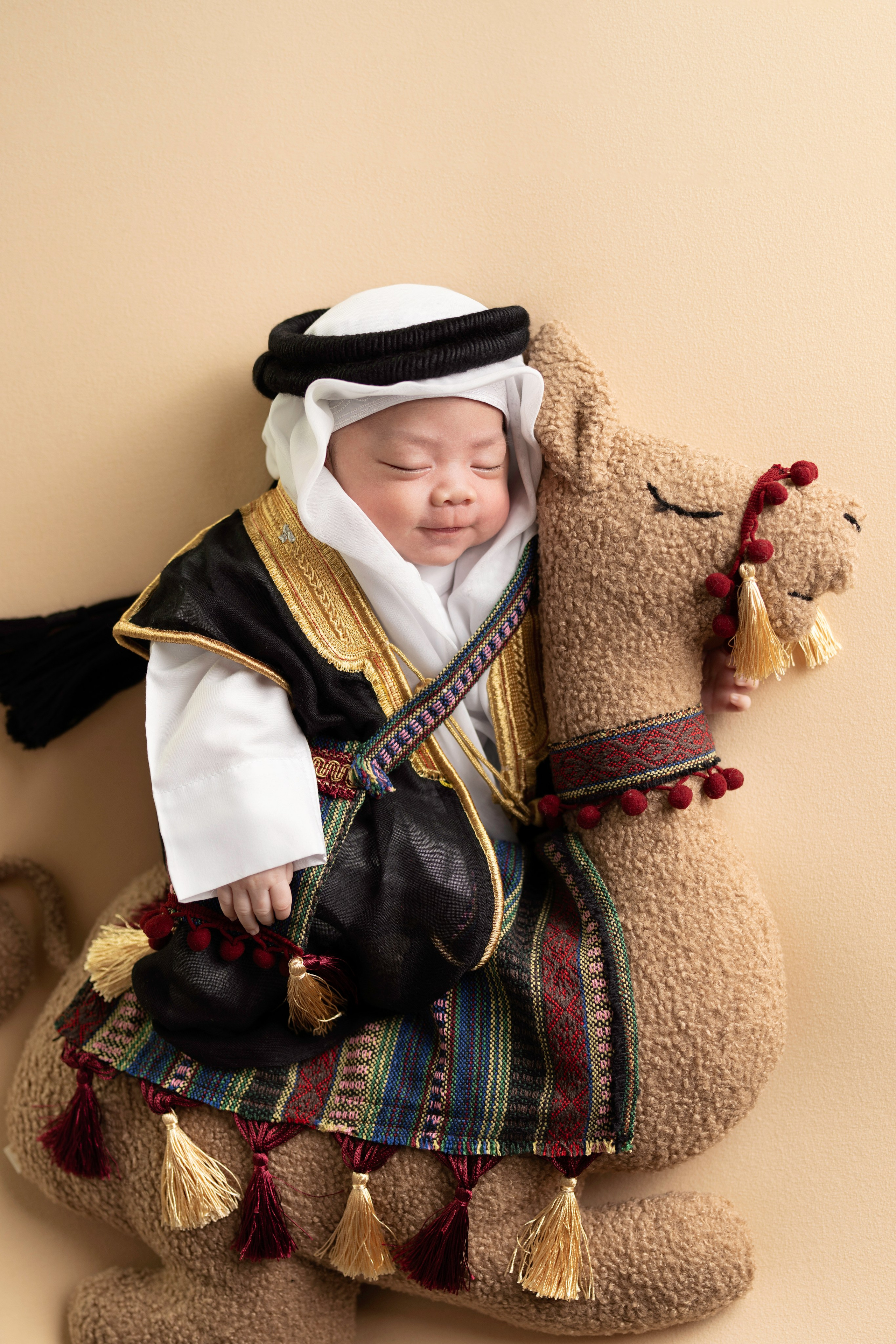 NEWBORN PHOTOGRAPHY. Newborn, Sitter and Cake Smash Photographer in Doha, Qatar