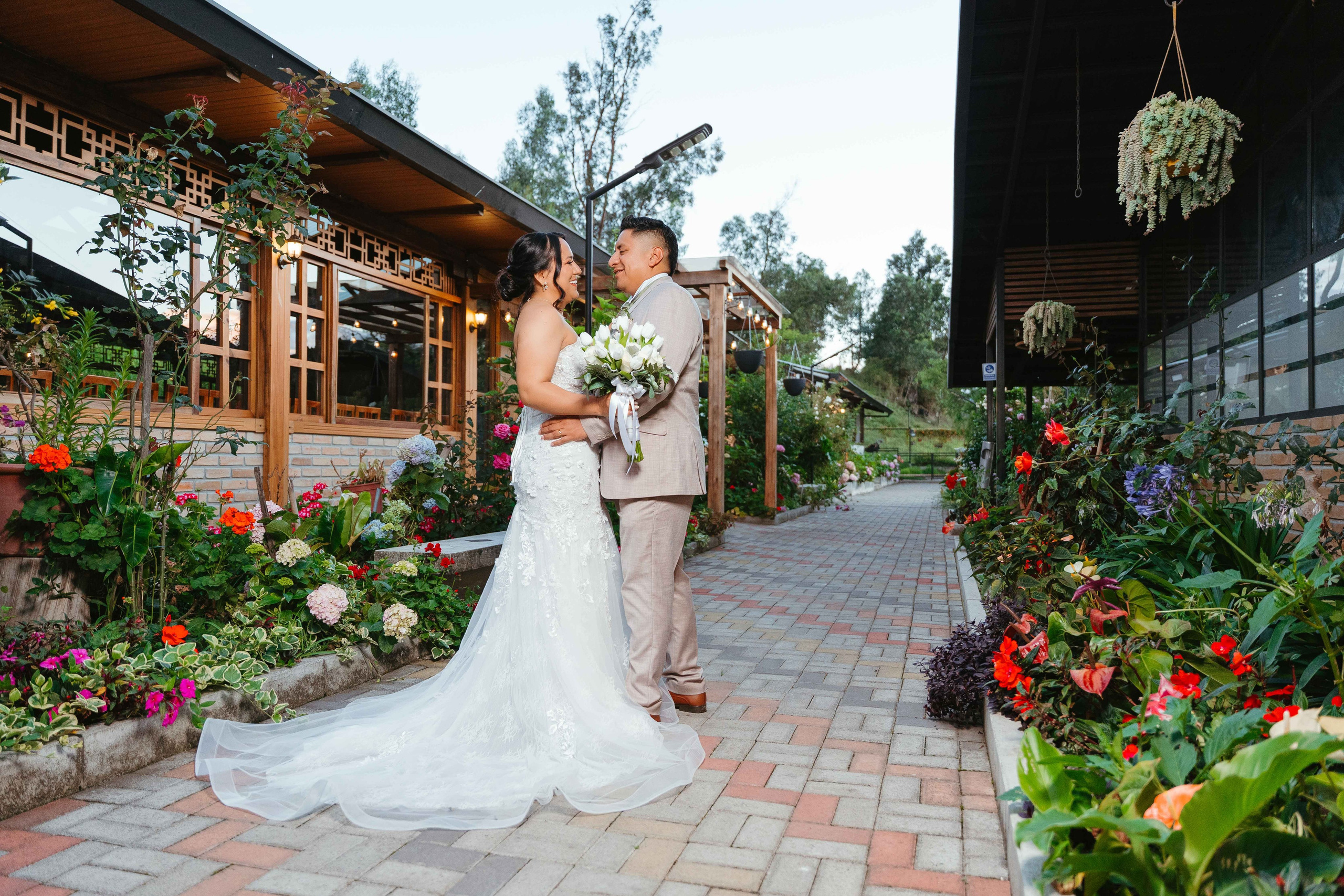 Karol y Jairon. Fotógrafo de bodas en Loja Ecuador | Piero Alvarez PH