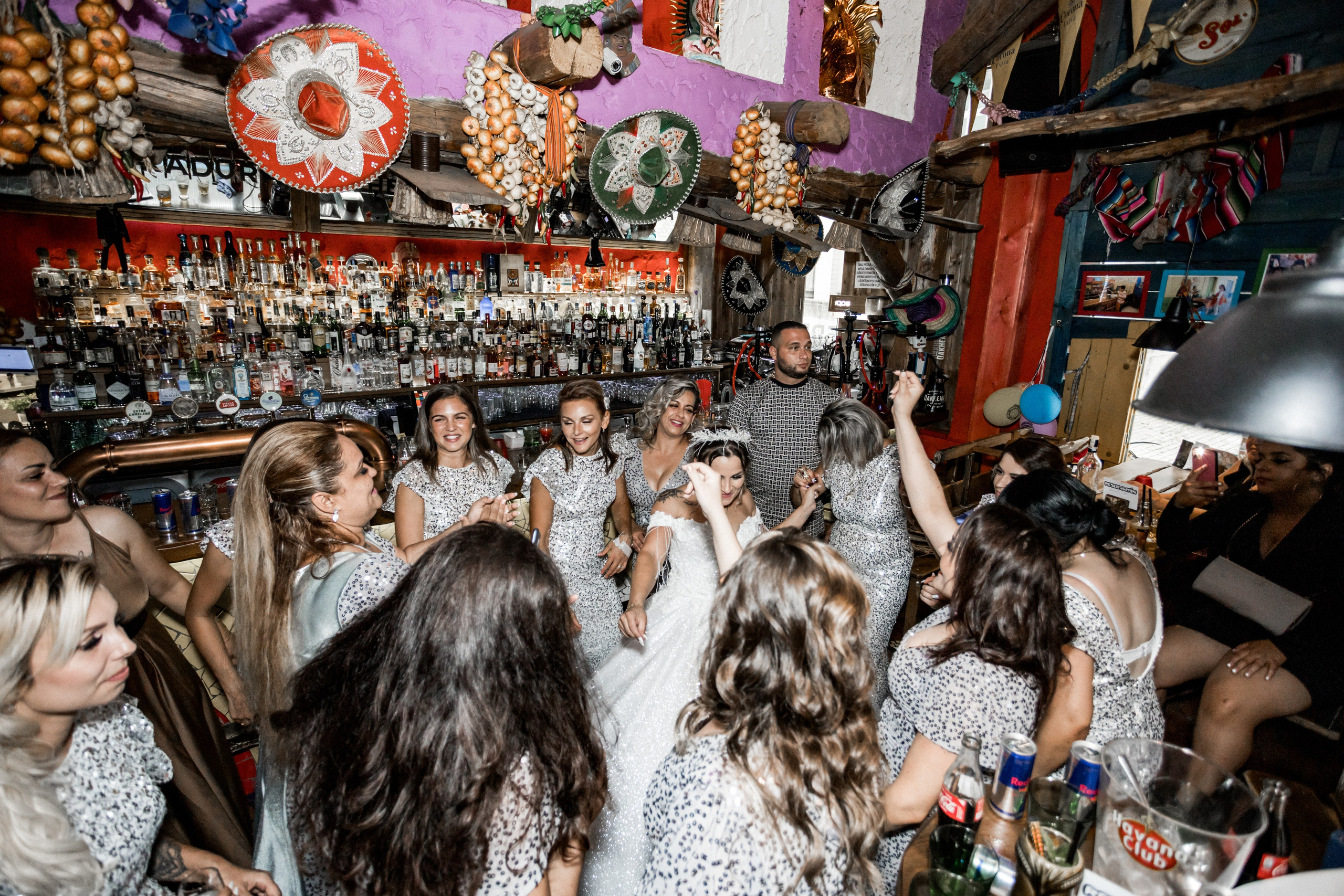 Pavel & Yveta. Svatební fotograf a kameraman v Česku a po celé Evropě — Teplice, Ústí nad Labem, Praha, Drážďany