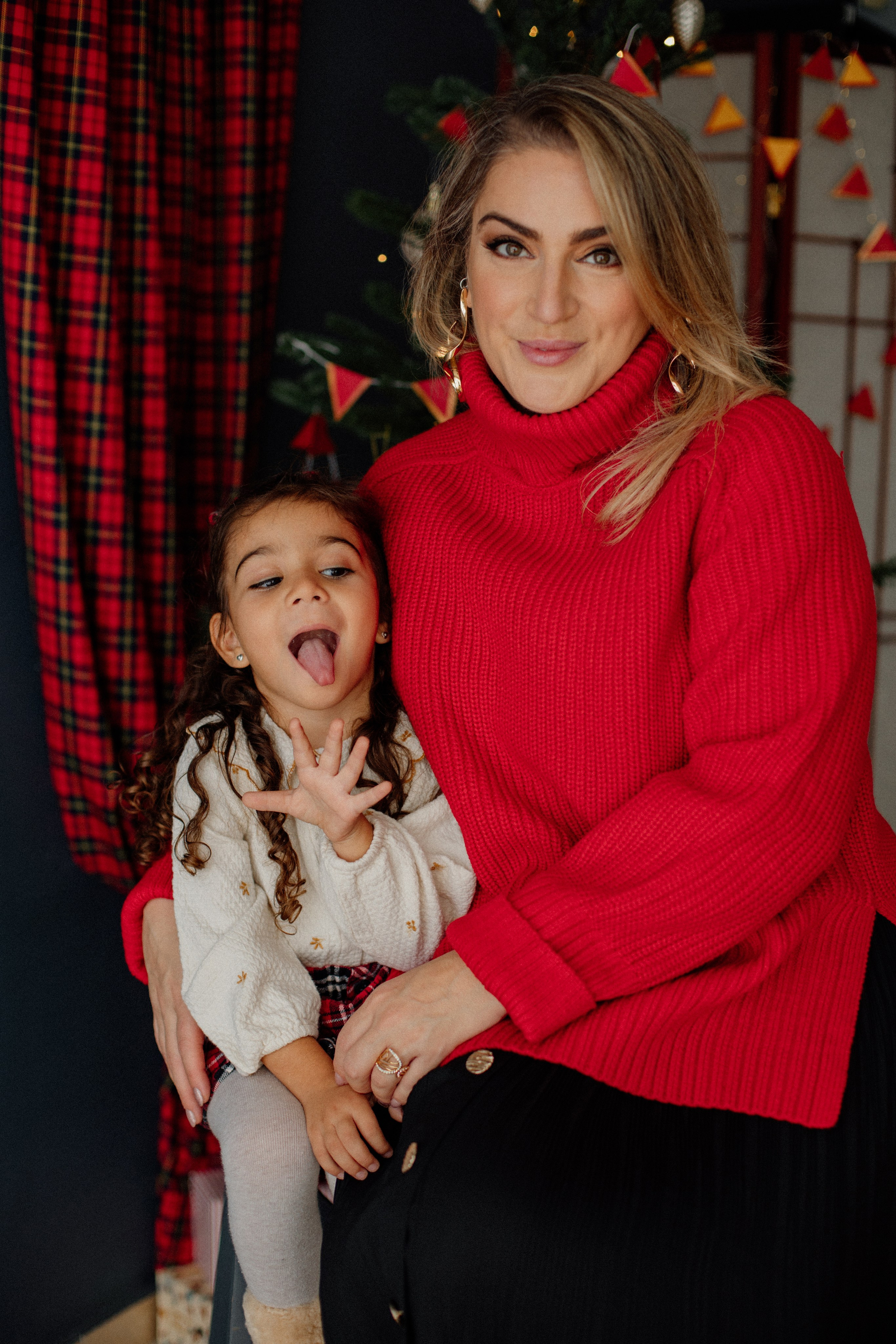 Amar, Neo & Eva. Family and business portrait’s photographer in Cyprus