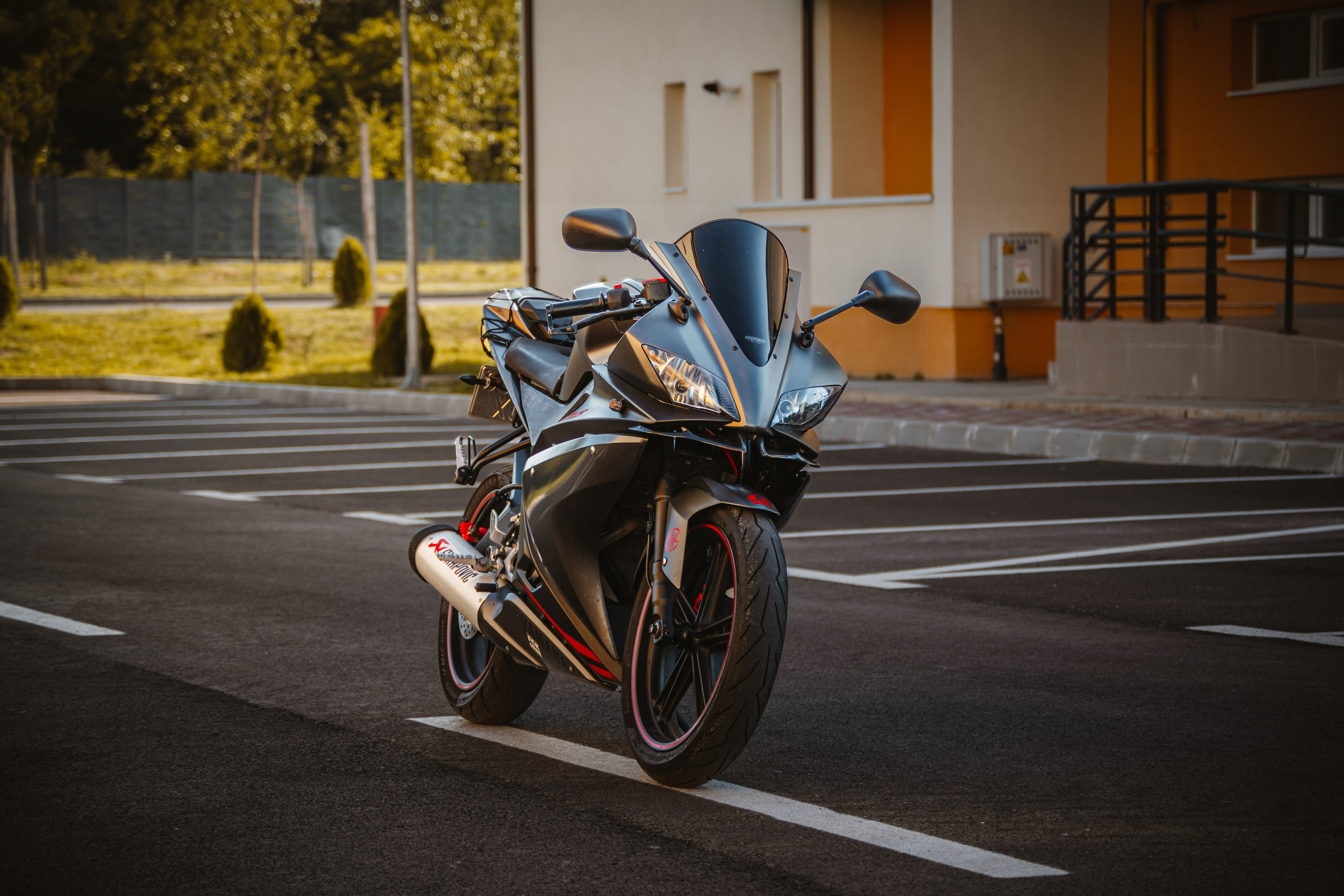 YZF-R125. Johnnyshoots
