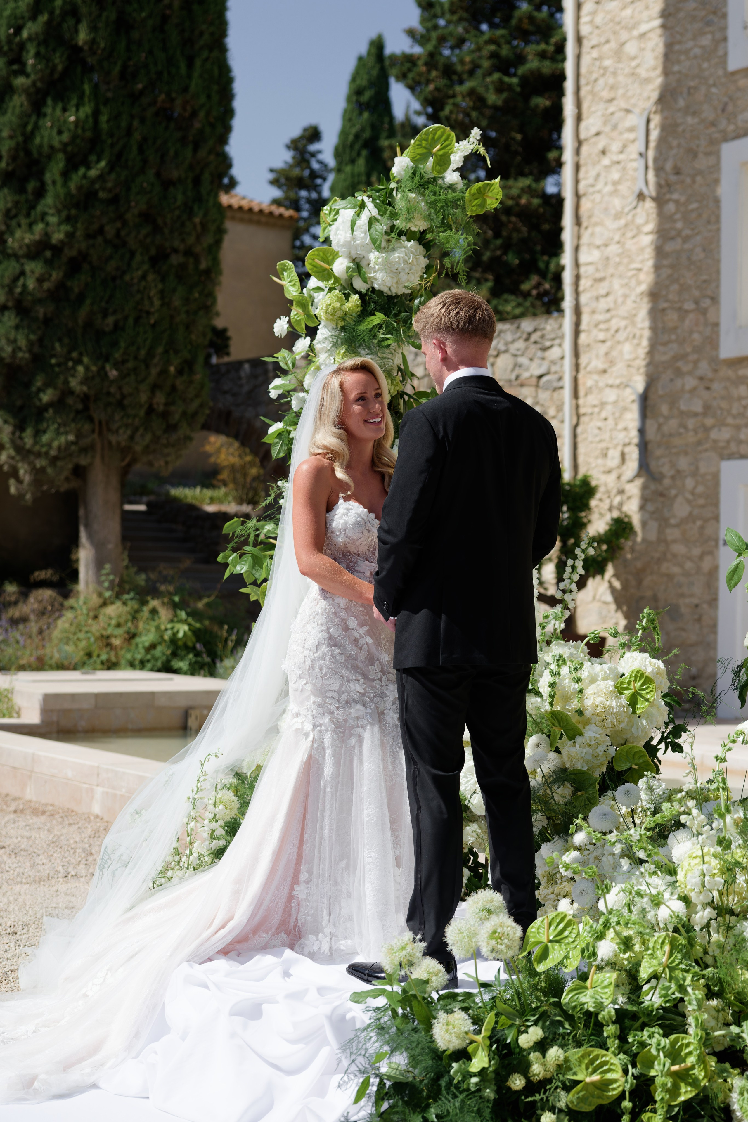 Wedding at Château L’Hospitalet in Narbonne, France. Destination Wedding Photographer — Nikita Burtsev