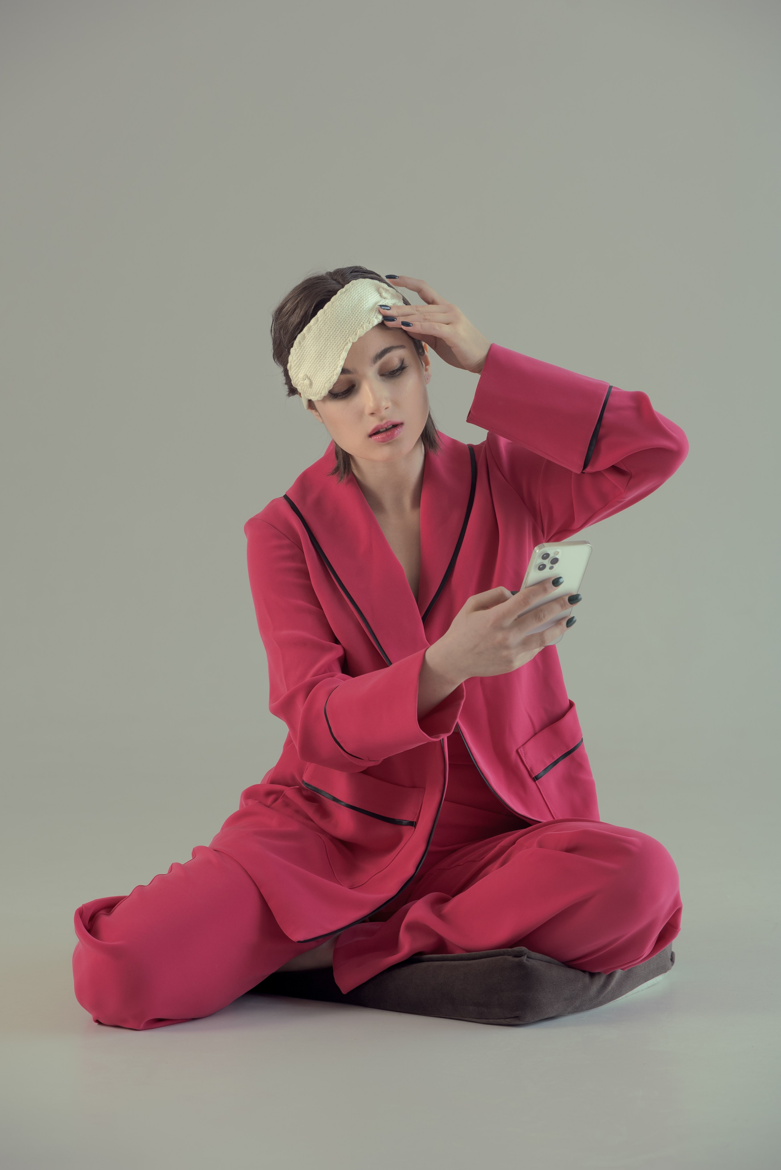 красивая студийная фотосессия в Ереване с моделями