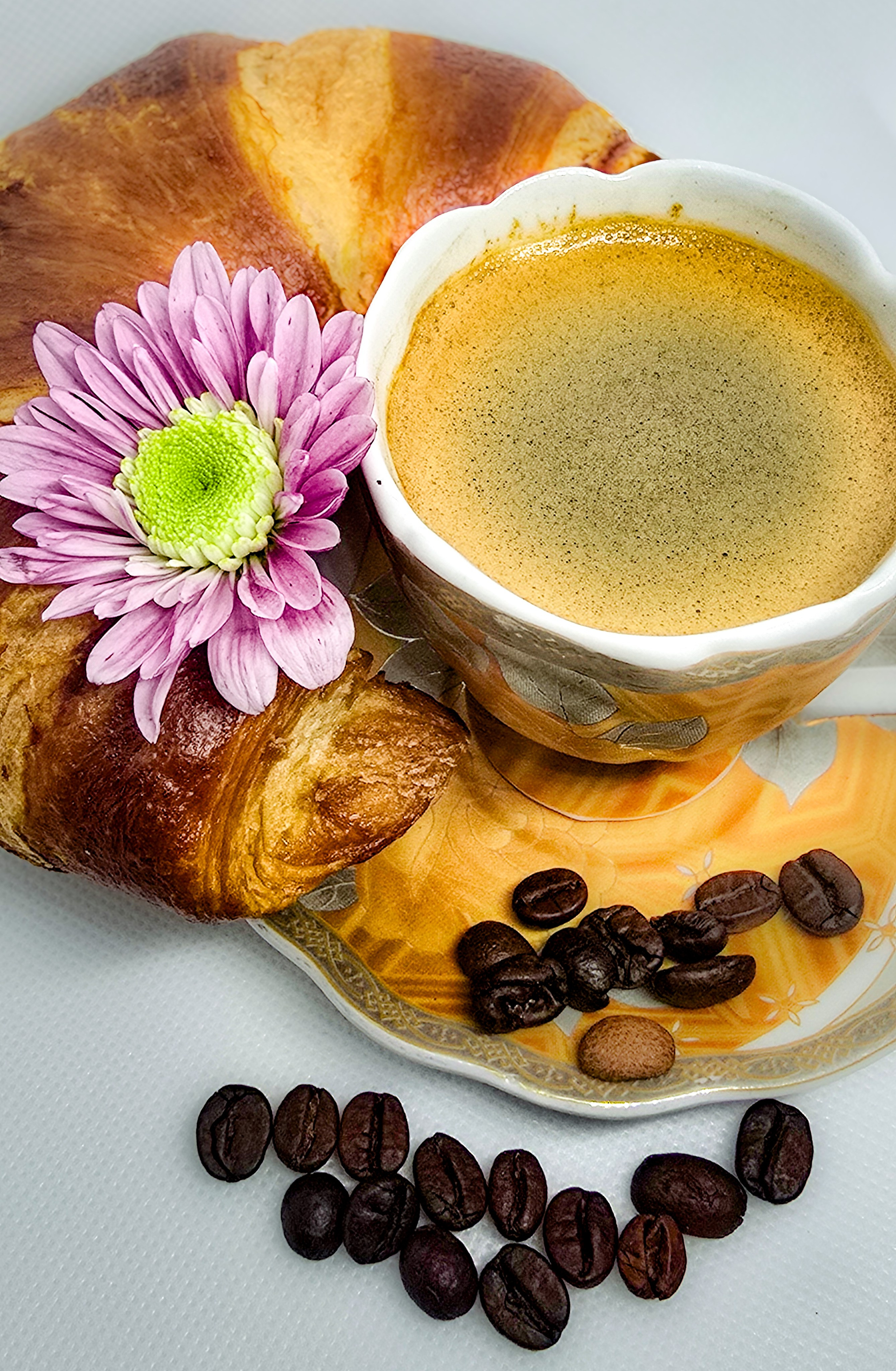 Torturi și alte dulciuri. Fotograf. Lucrez cu oameni, produse și spații. Portret și fotografie creativă. Bacău, România. Lidia Savinoiu