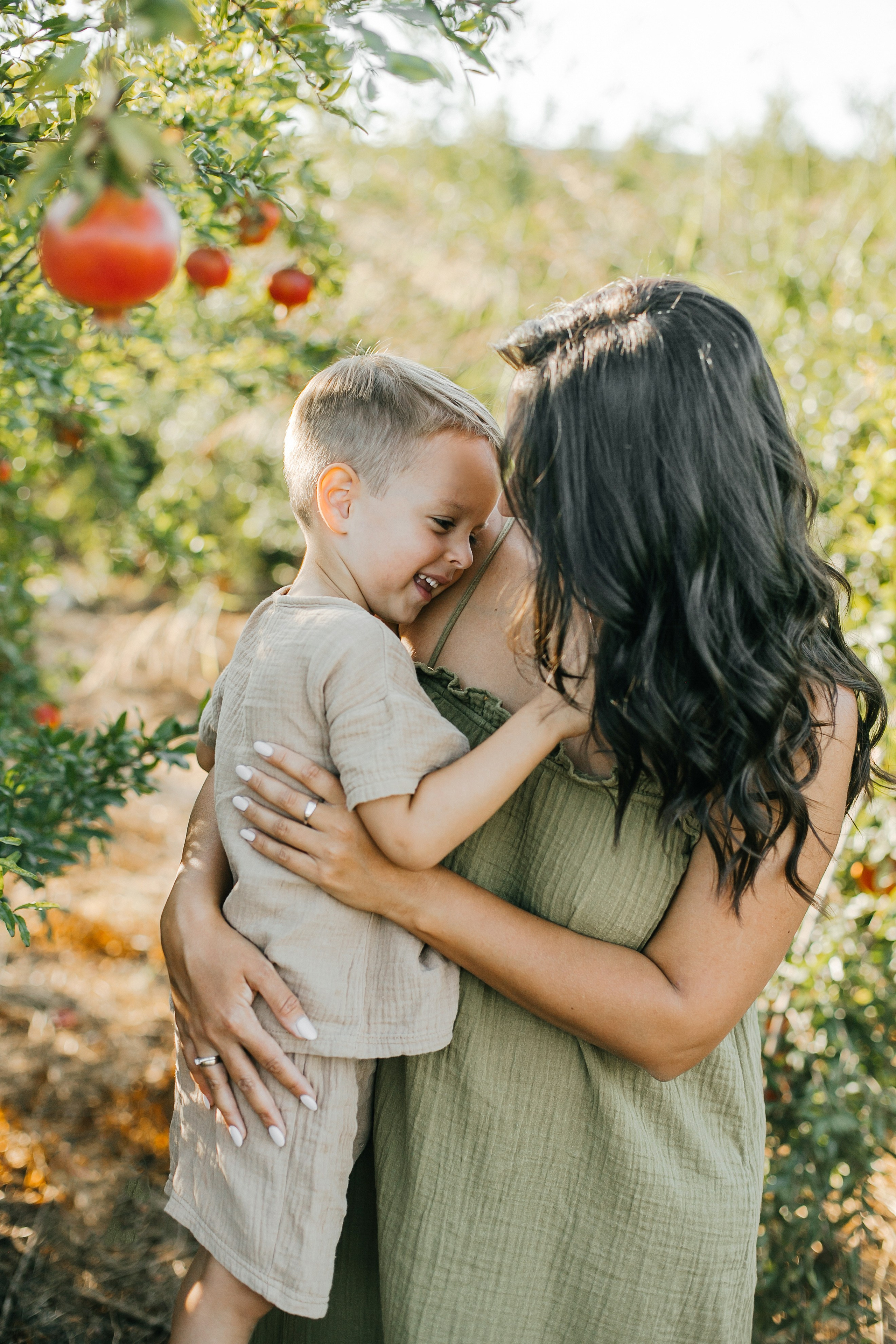 Binyamina garden. Family photographer in Israel