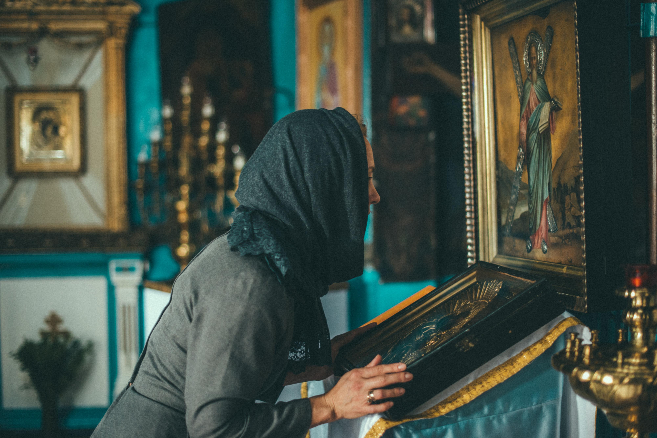 Творческий проект в Стамбуле: «Русские эмигранты. Связь времён». Лайфстайл фотограф в Стамбуле Анатолий. Фотосессии на крышах с чайками