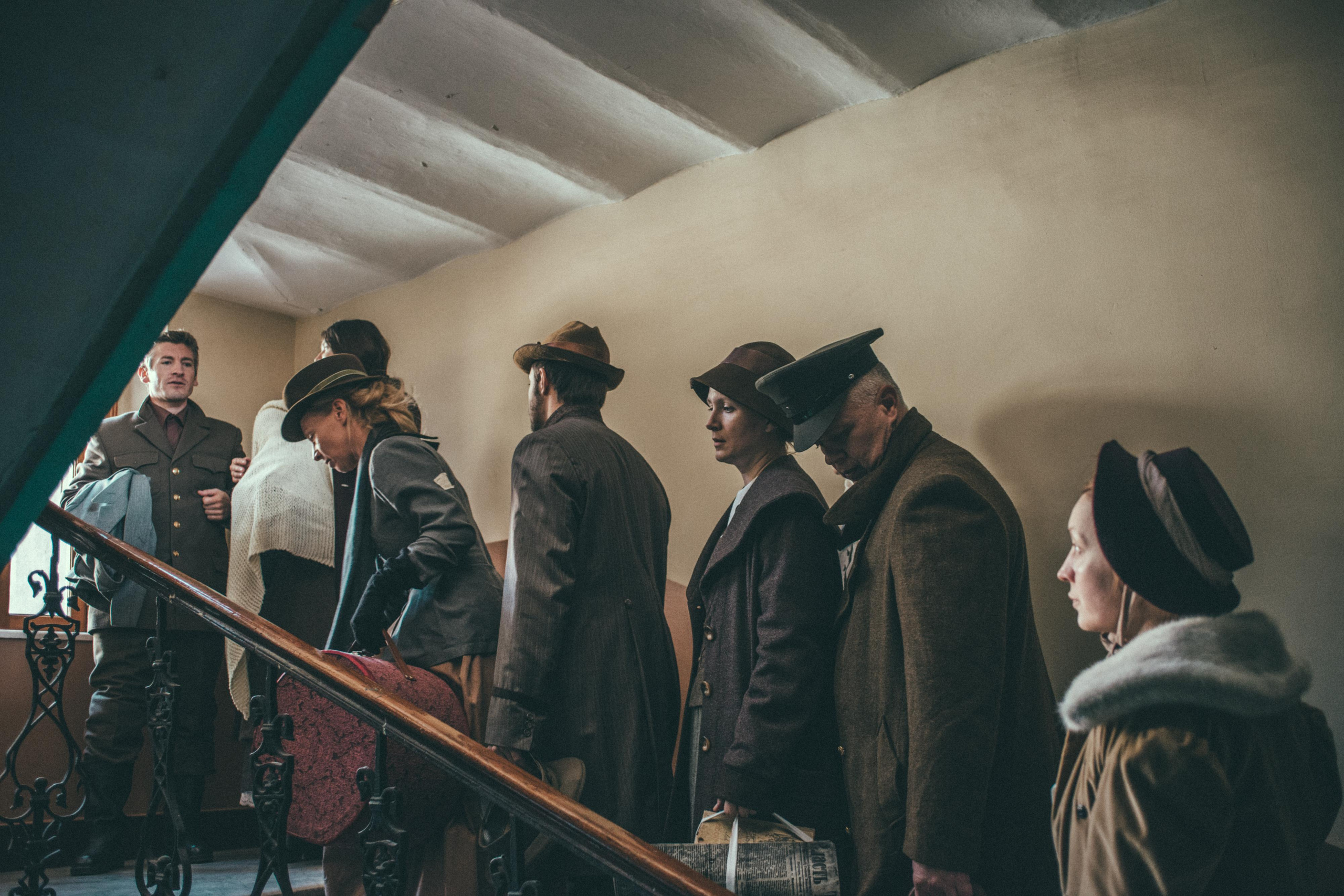 Творческий проект в Стамбуле: «Русские эмигранты. Связь времён». Лайфстайл фотограф в Стамбуле Анатолий. Фотосессии на крышах с чайками