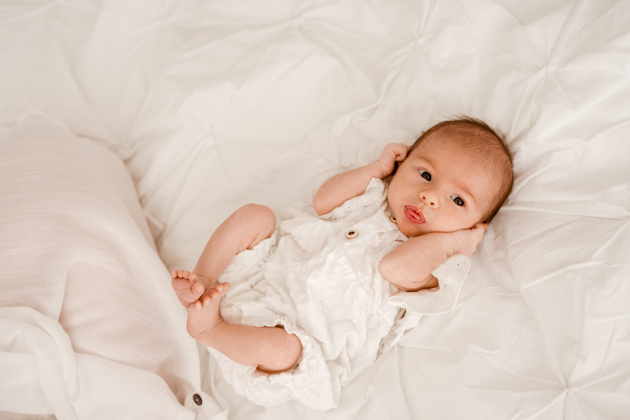 Sesja noworodkowa Emmy. Fotograf Łódź - sesja ciążowa, noworodkowa, dziecięca. Studio w Łodzi