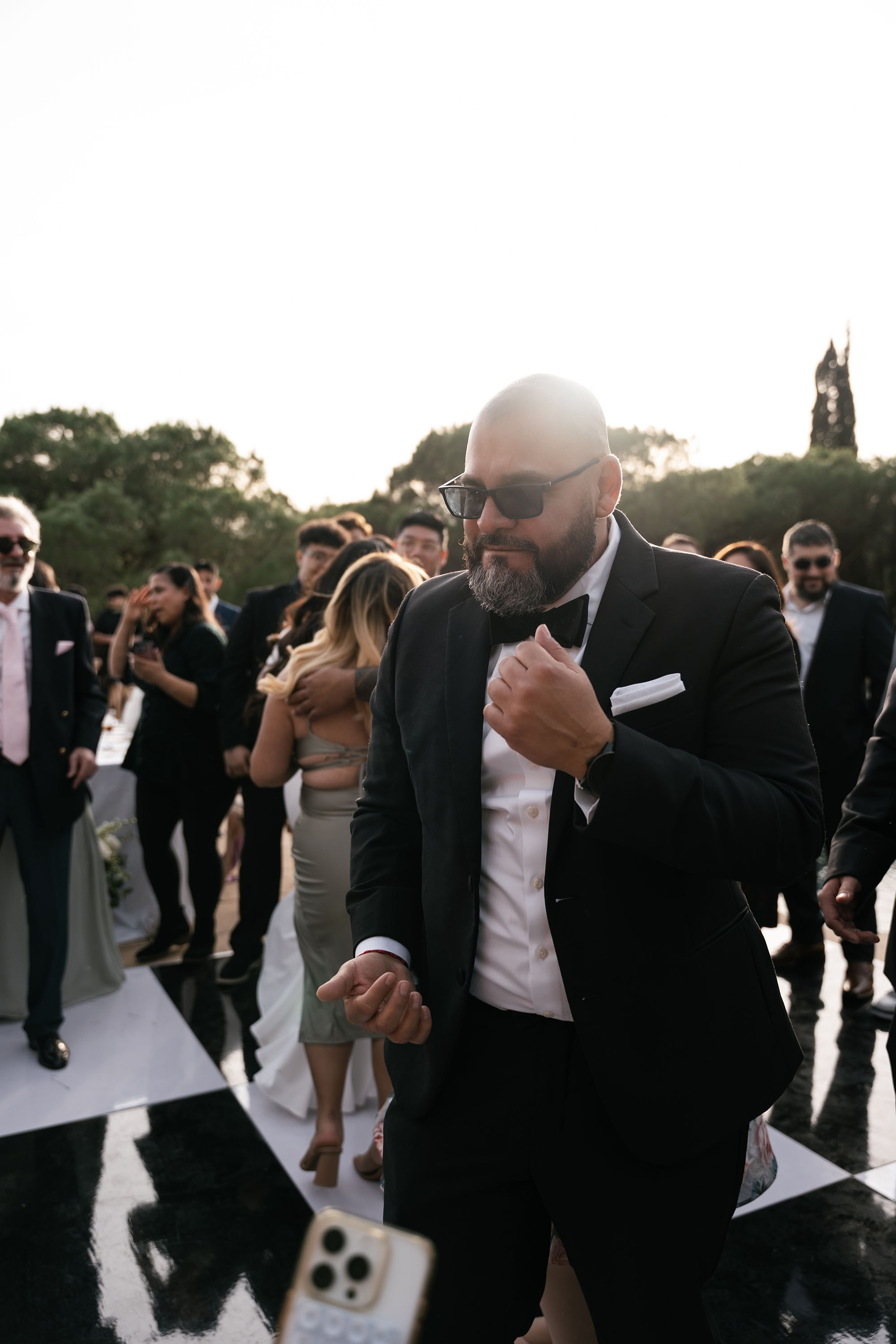 Donielle and Edwin. Fotógrafos de bodas de destino y creadores de contenido con base en España