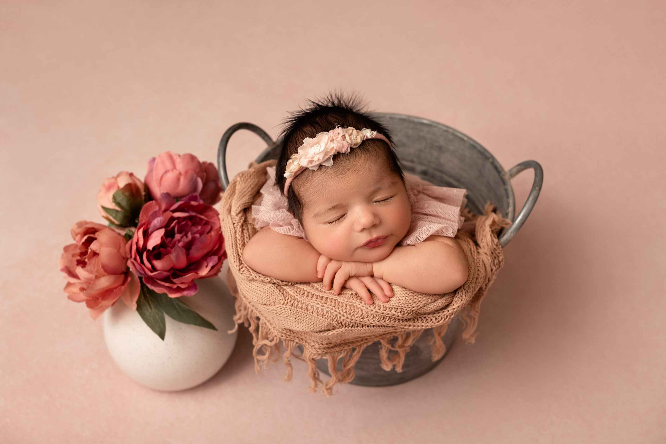 Newborn. Newborn photographer Sacramento
