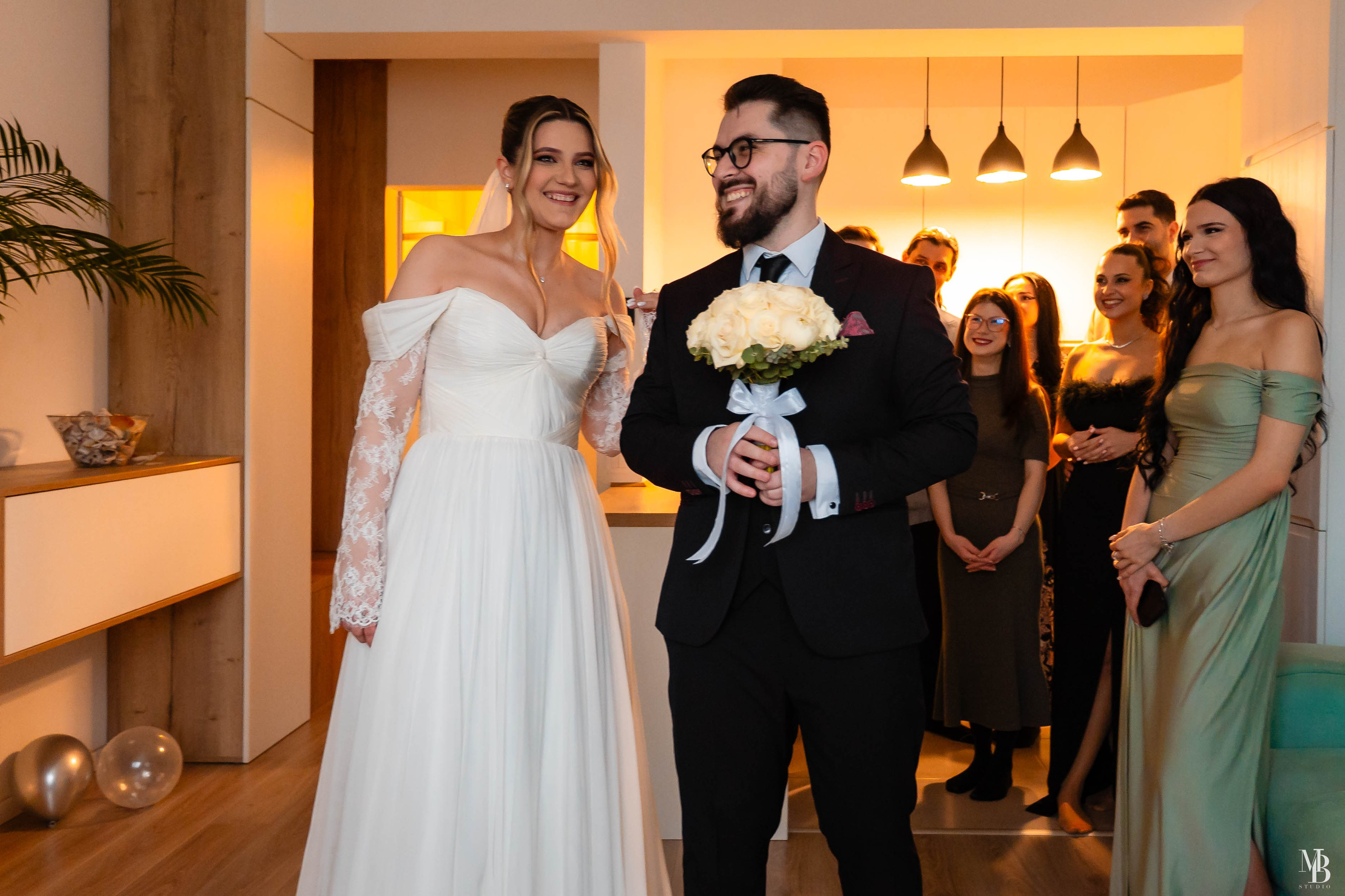 Constantin și Cătălina. MBT STUDIO