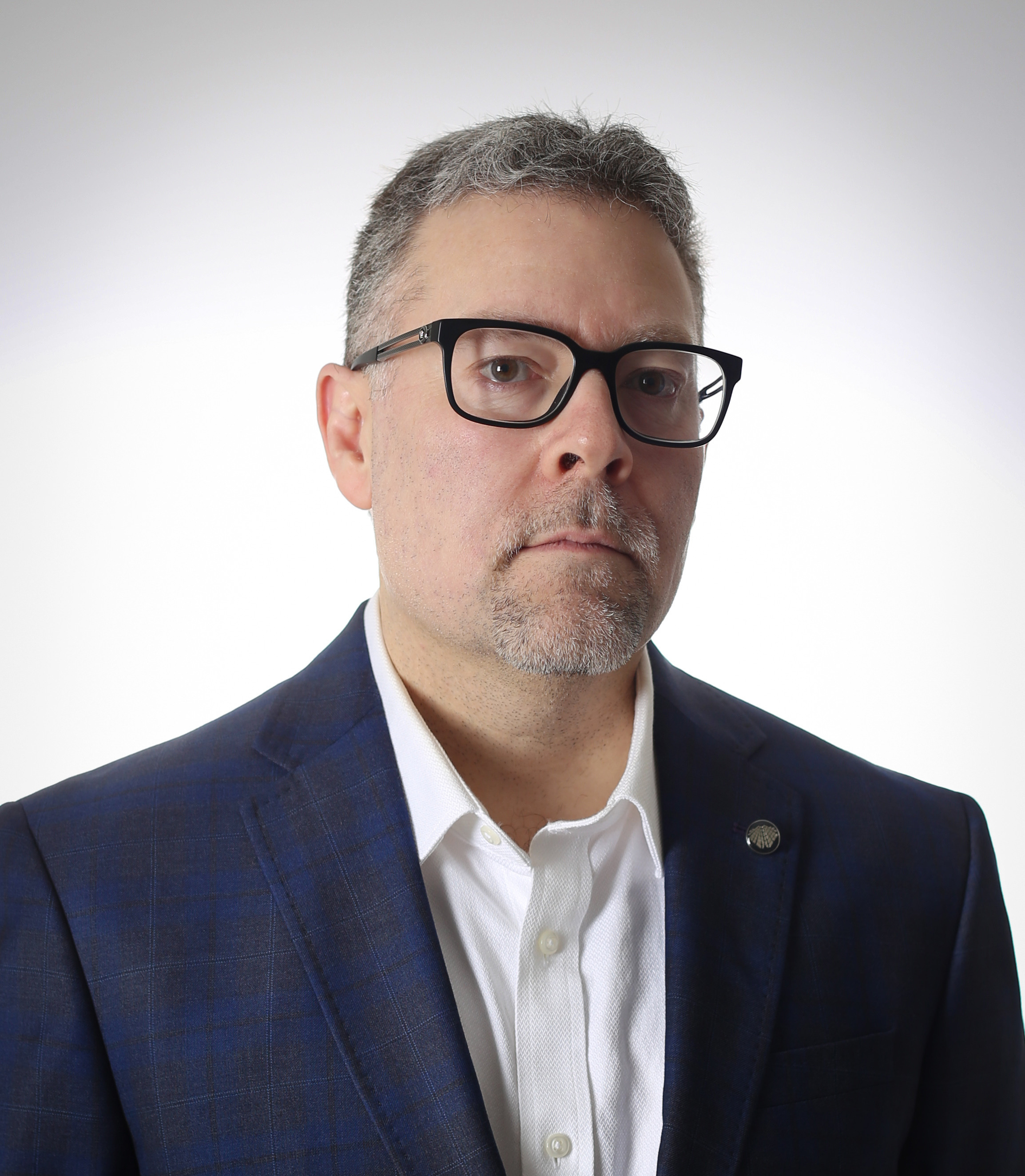 LinkedIn Photoshoot. YuAnna studio. Family & Kids Photographer in Seattle area, located in