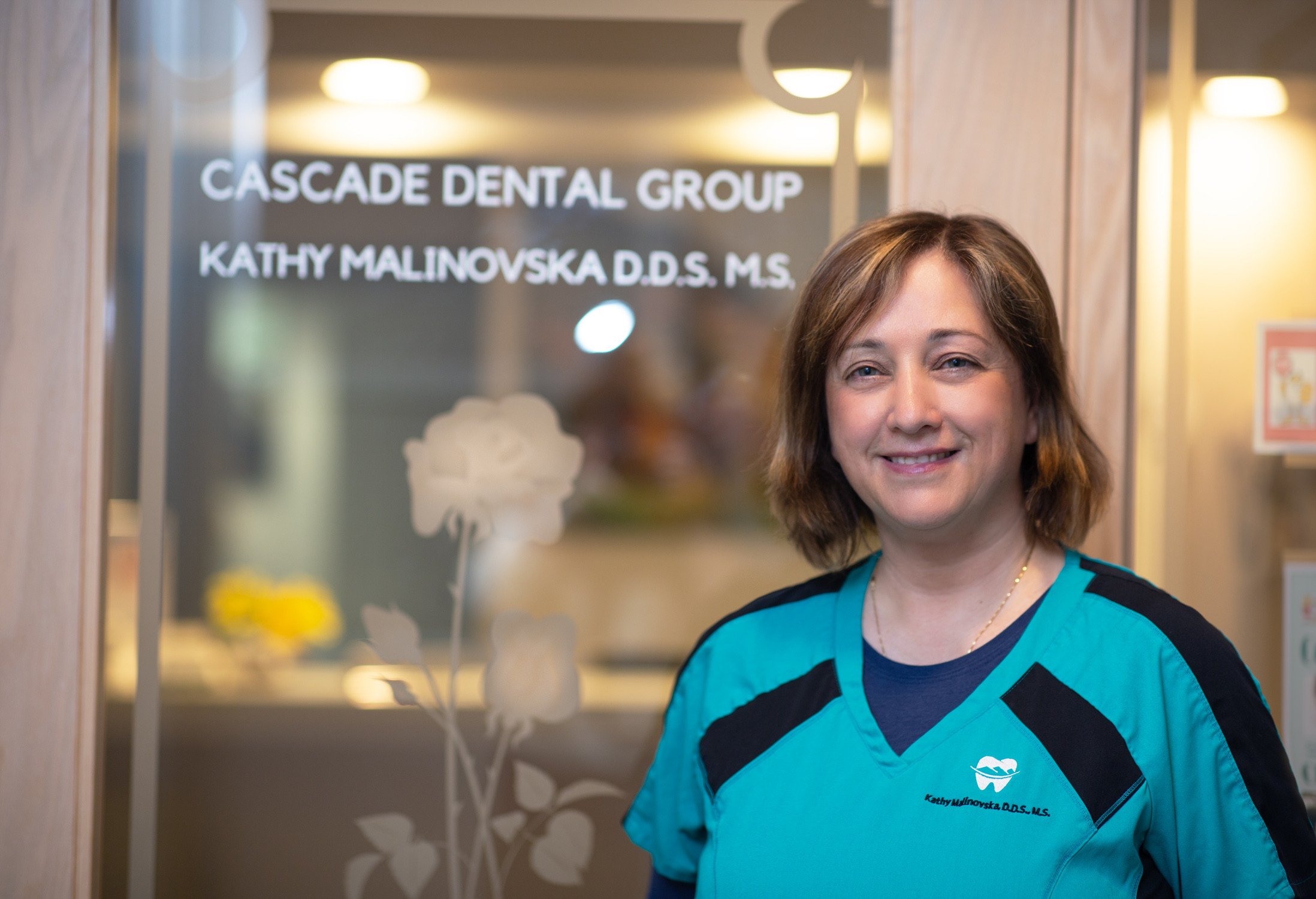 Dental clinic team. YuAnna studio. Family & Kids Photographer in Seattle area, located in