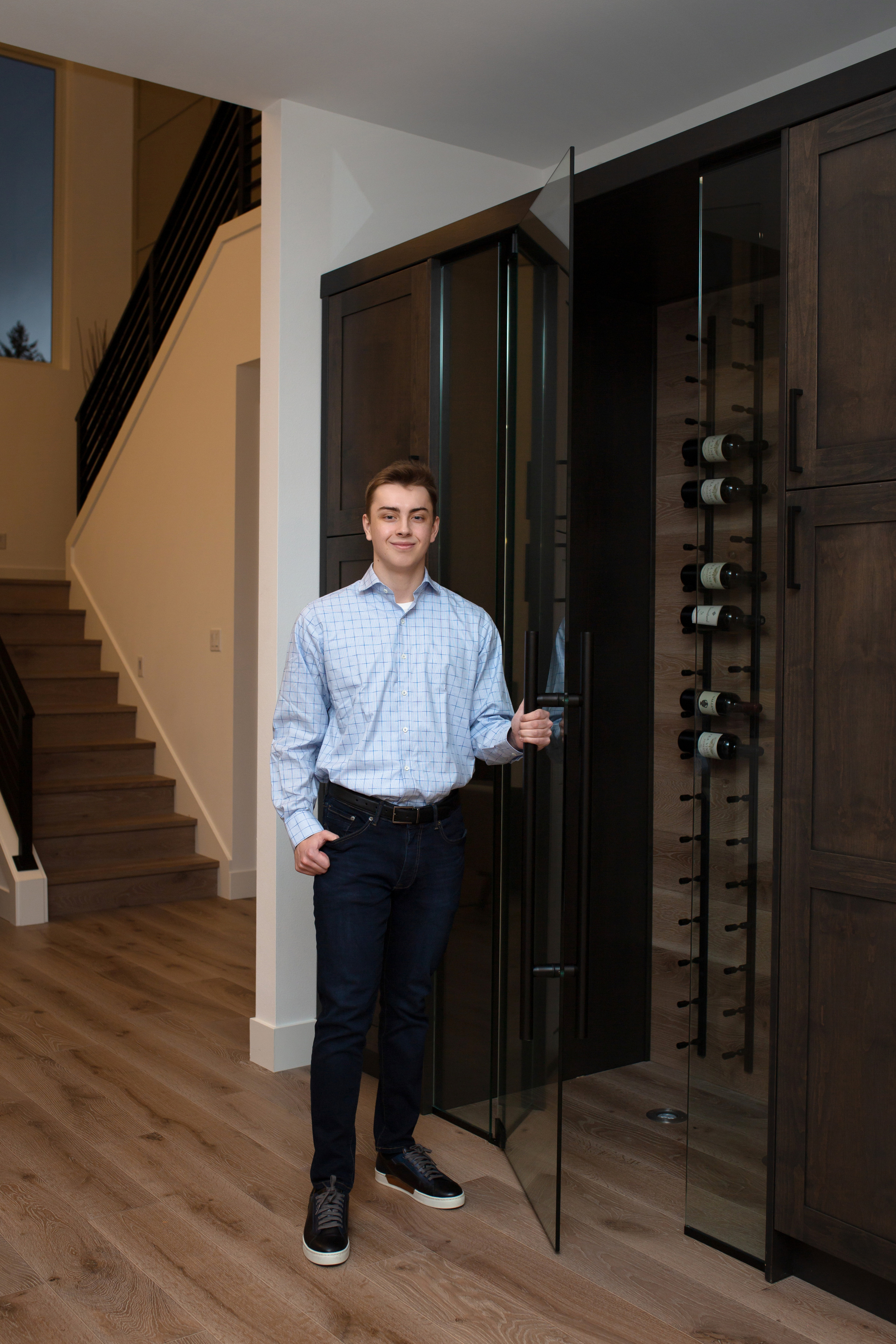 Real Estate Agents. YuAnna studio. Family & Kids Photographer in Seattle area, located in