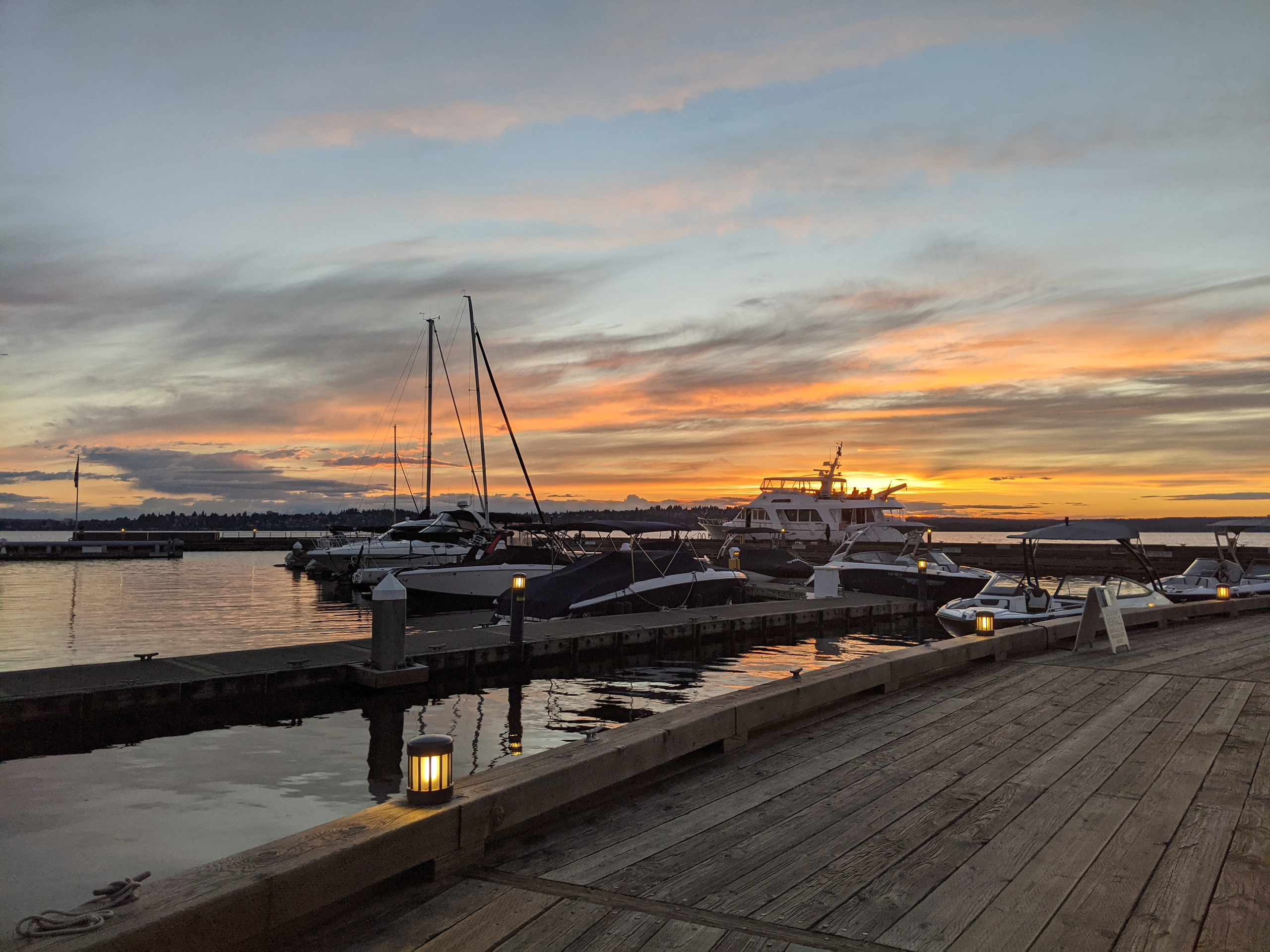 Janna — travel agent. YuAnna studio. Family & Kids Photographer in Seattle area, located in