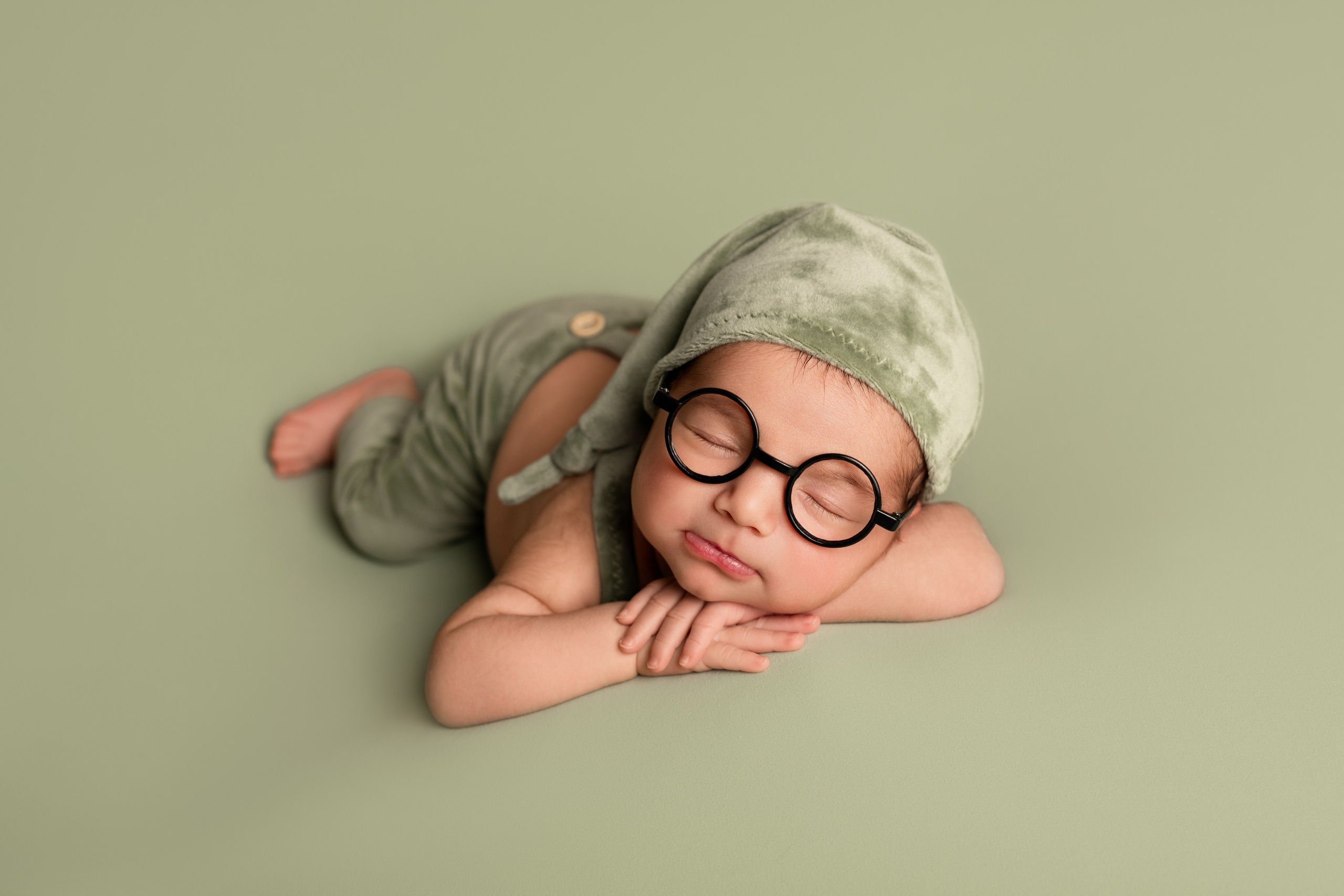 Newborn. Newborn photographer Sacramento