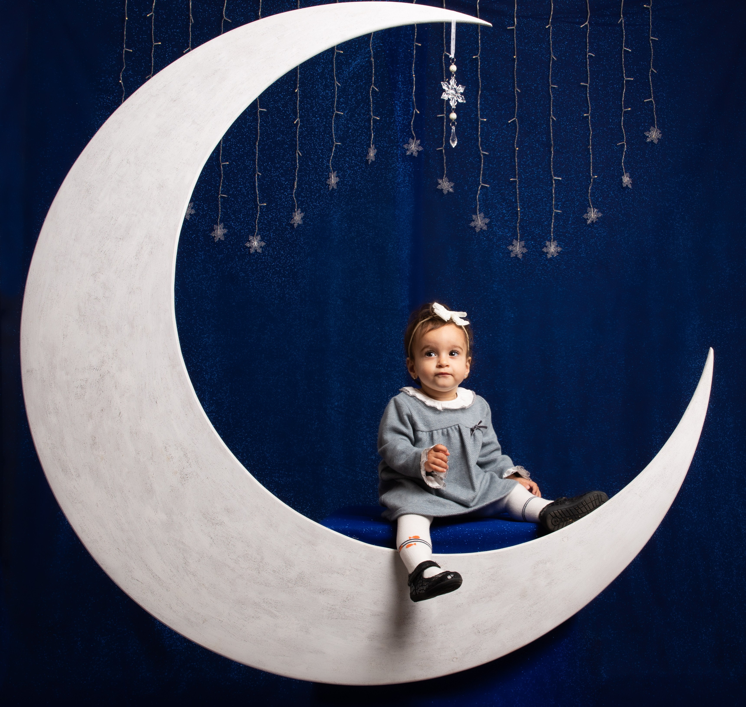 Navidad 2022. Alba con niños. Fotógrafo en Mataró, Eugenia Shikhina