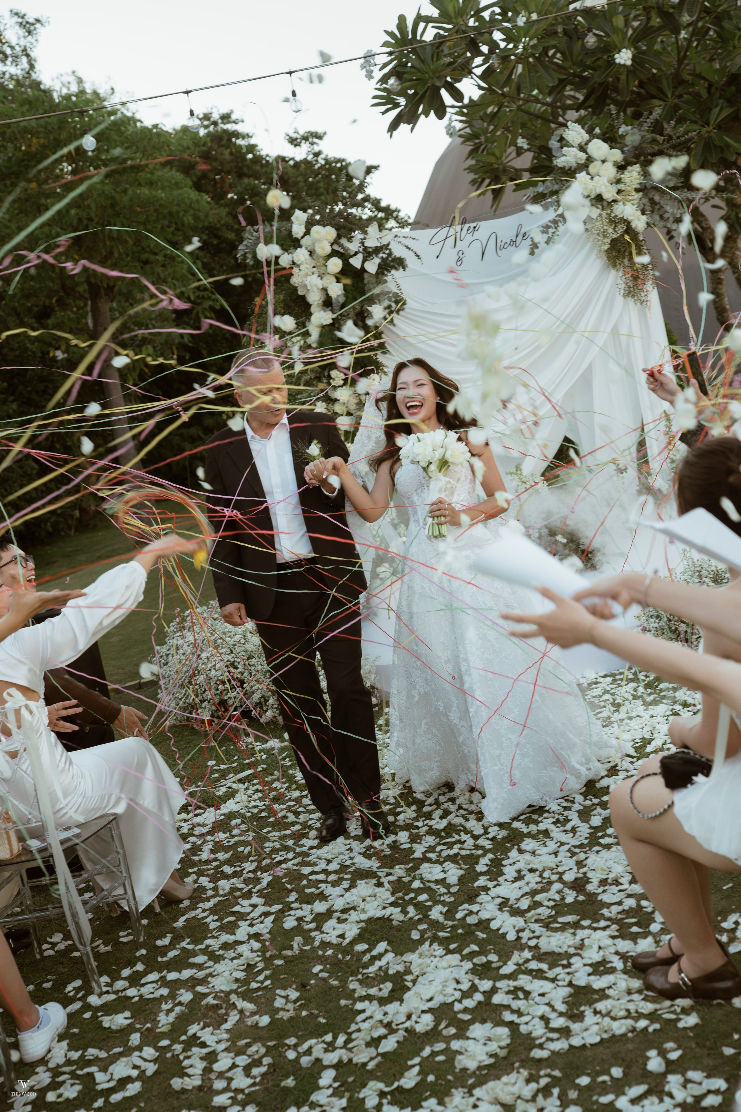 ALEX & NICOLE. WEDDING PHOTOGRAPHER IN VIETNAM