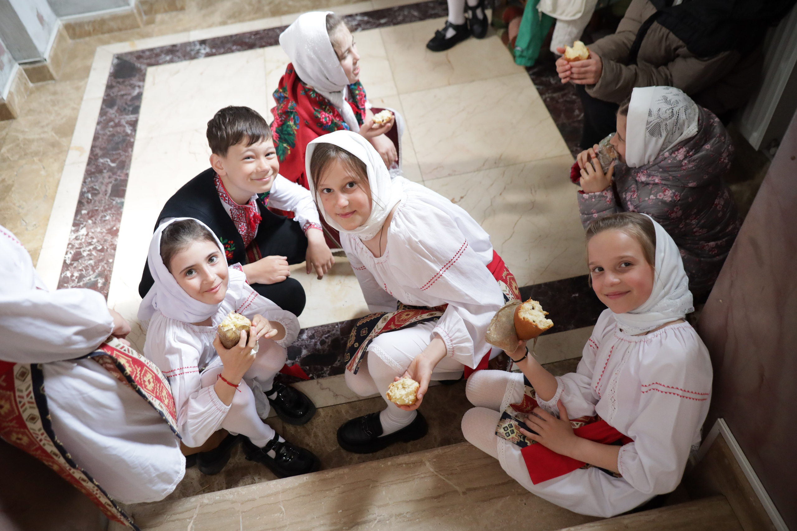Cântările Învierii-Tradiție și Lumină. Alika Dia- Fotograf în Republica Moldova, Strășeni