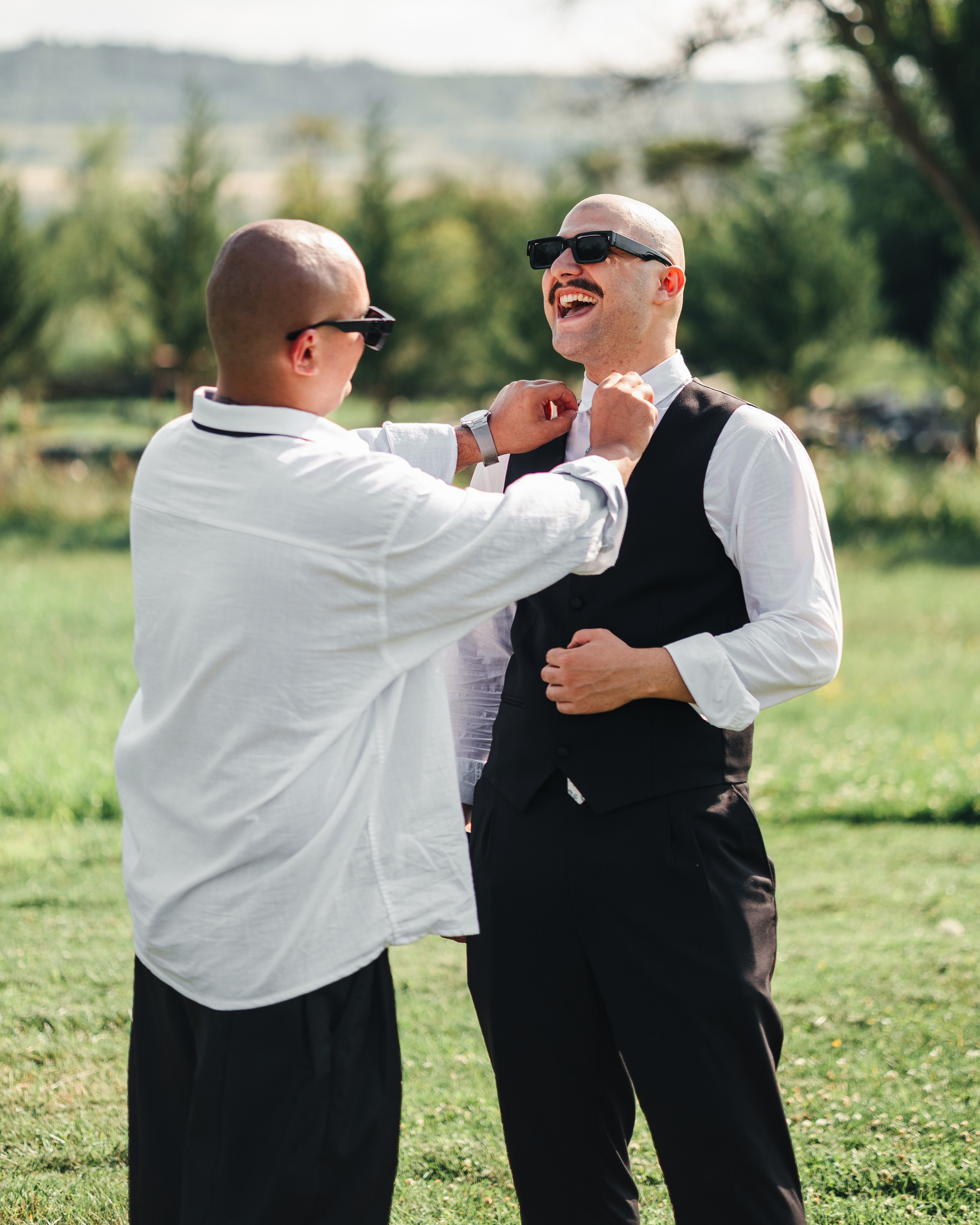 Nikusha & Tato. Bspander