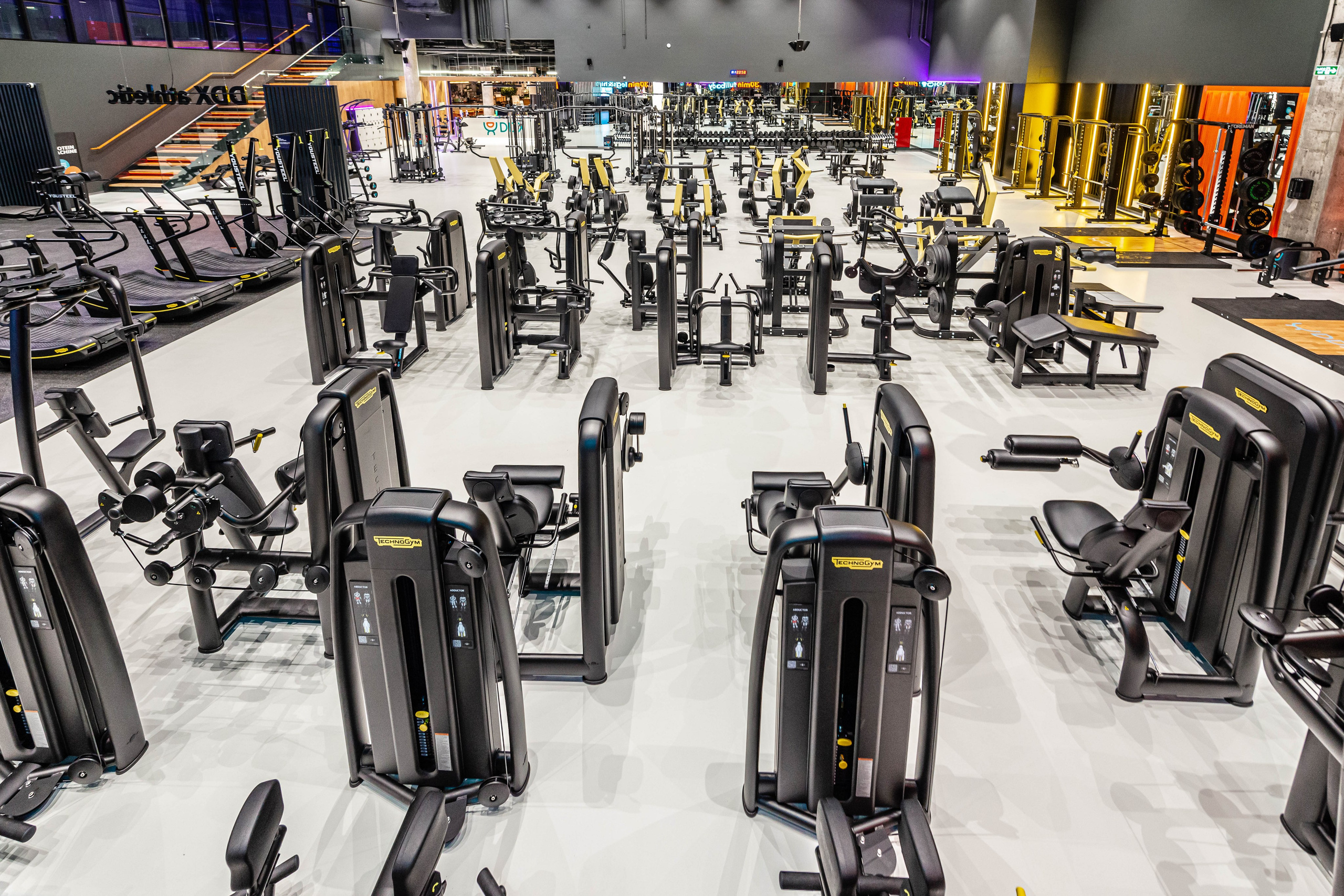 DDX Fitness в ТЦ Место встречи Янтарь. ФОТОГРАФ МЕКСИКА КИНТАНА-РОО